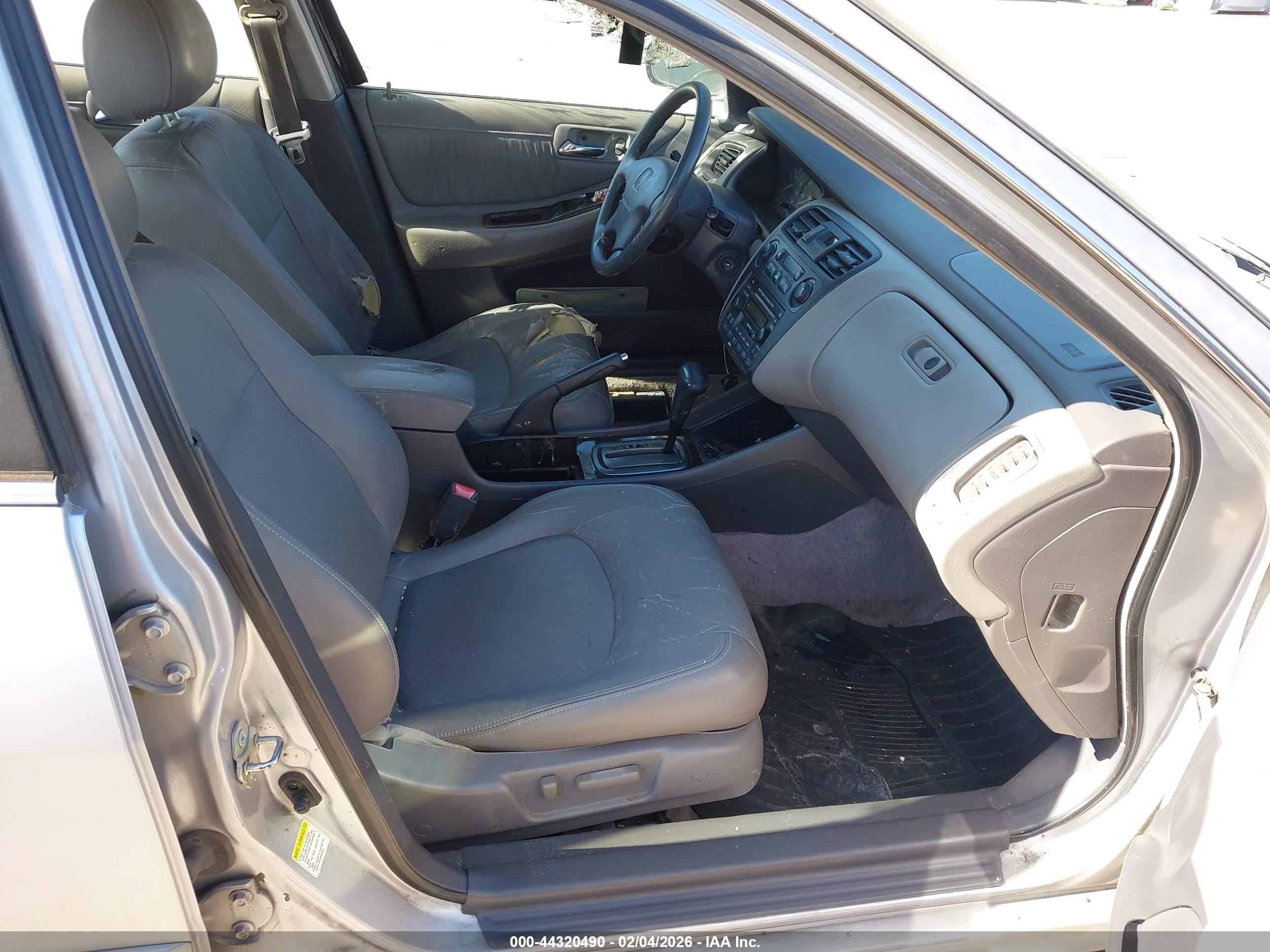 HONDA ACCORD image 5
