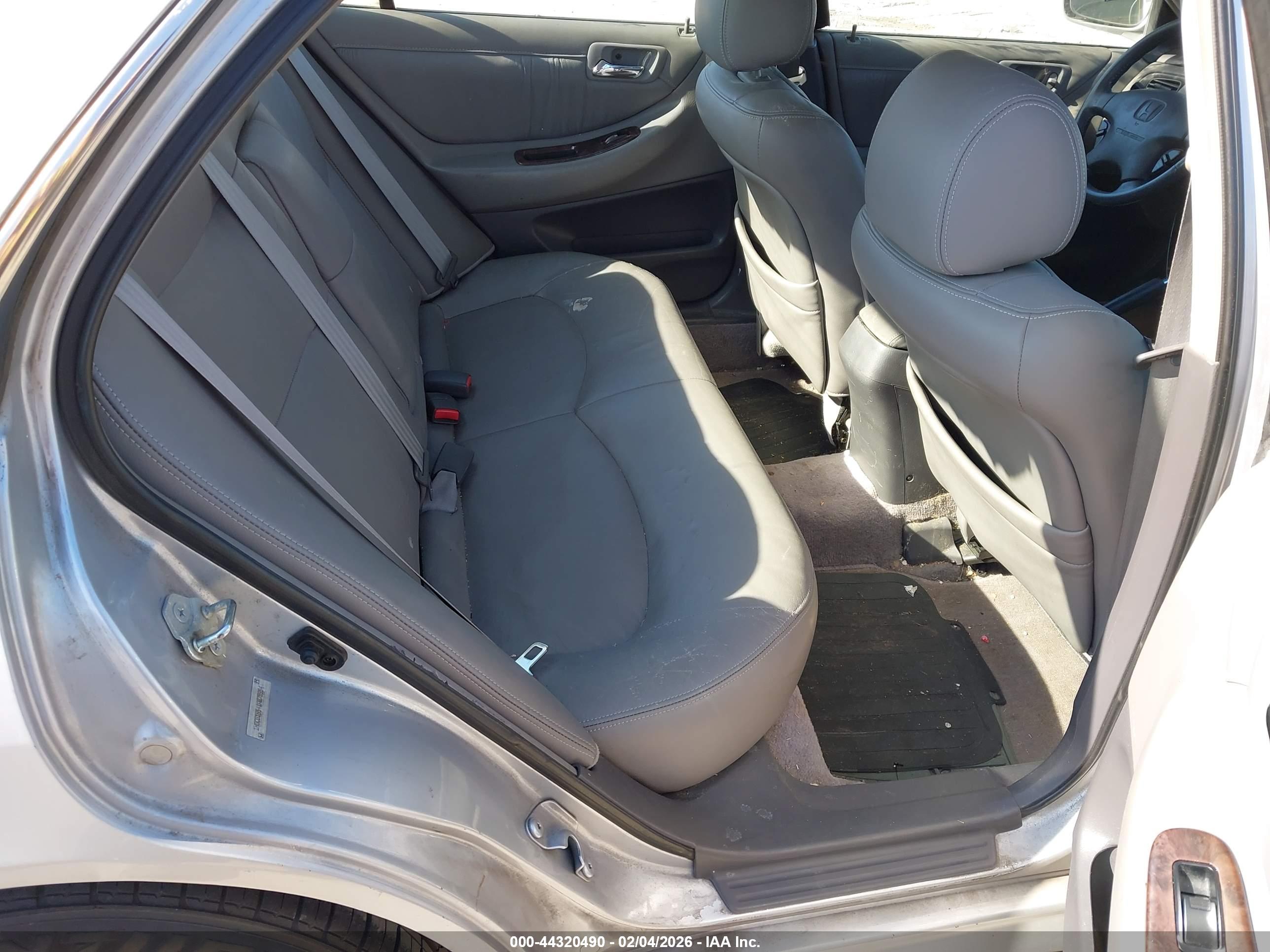 HONDA ACCORD image 8
