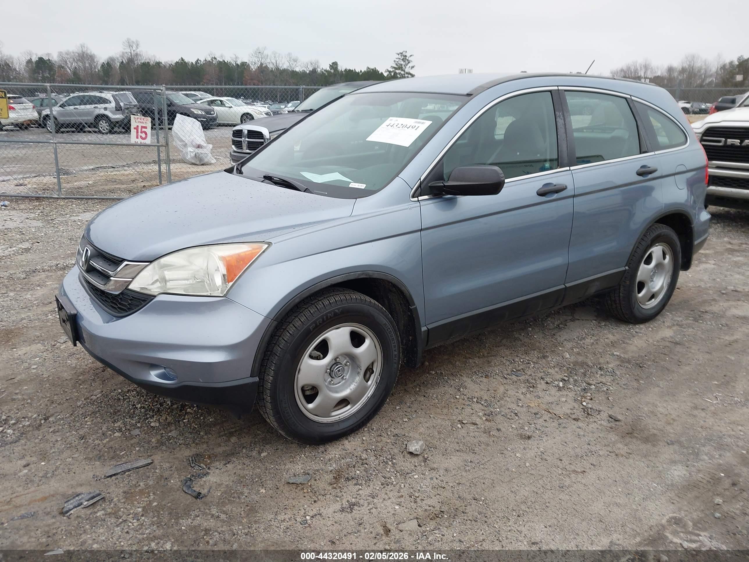 HONDA CR-V image 2