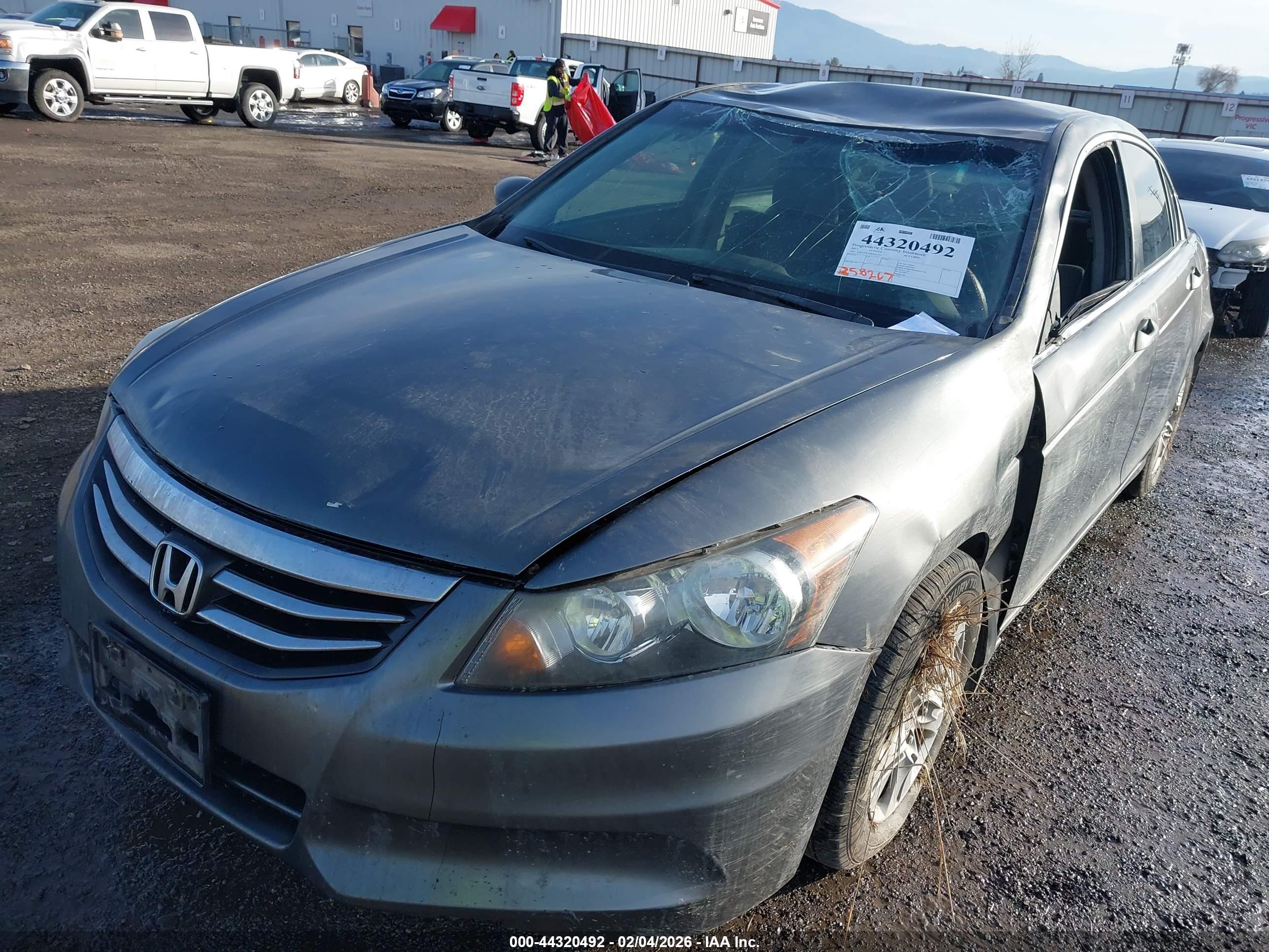 HONDA ACCORD image 2