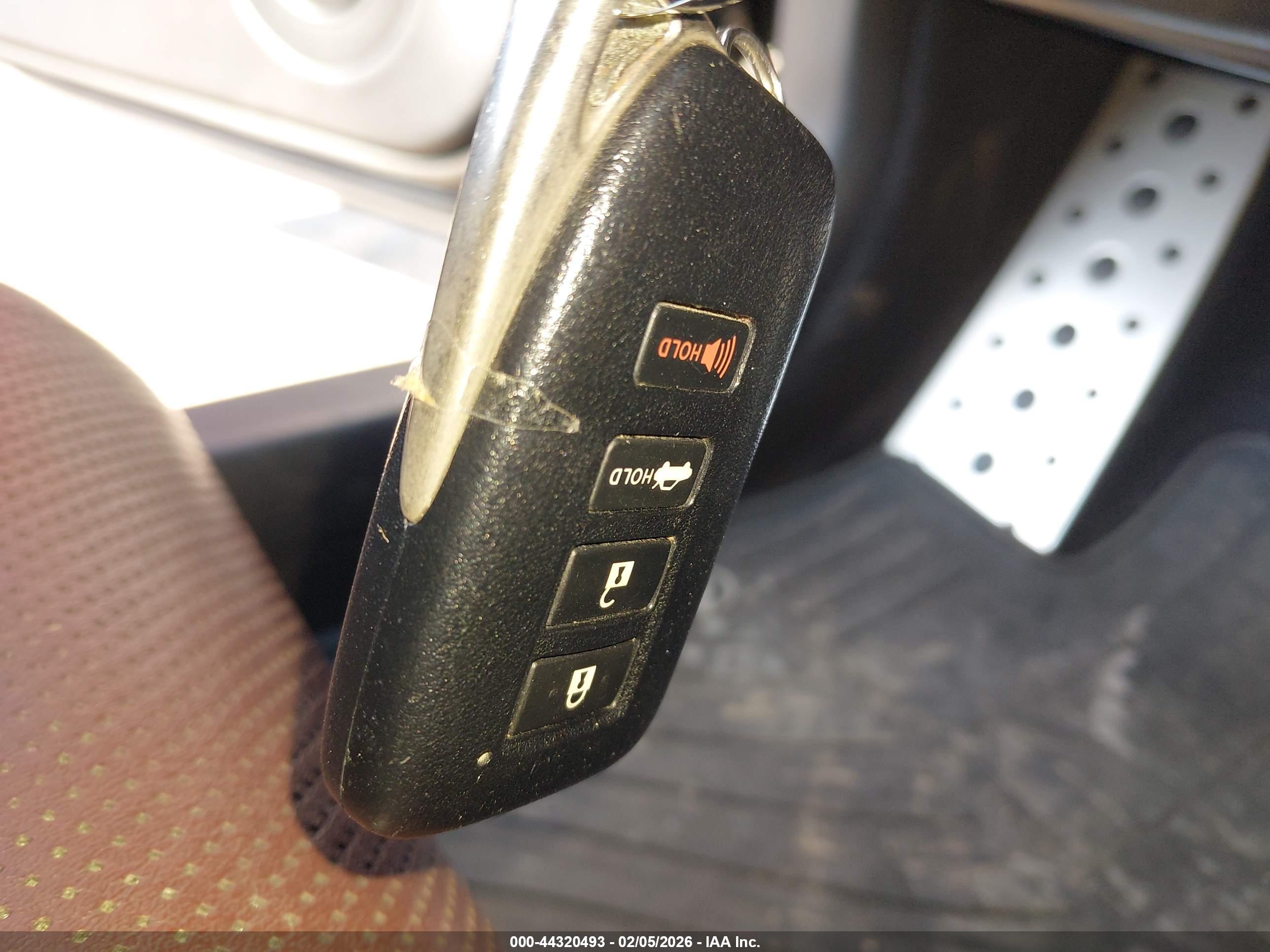 LEXUS GS image 11