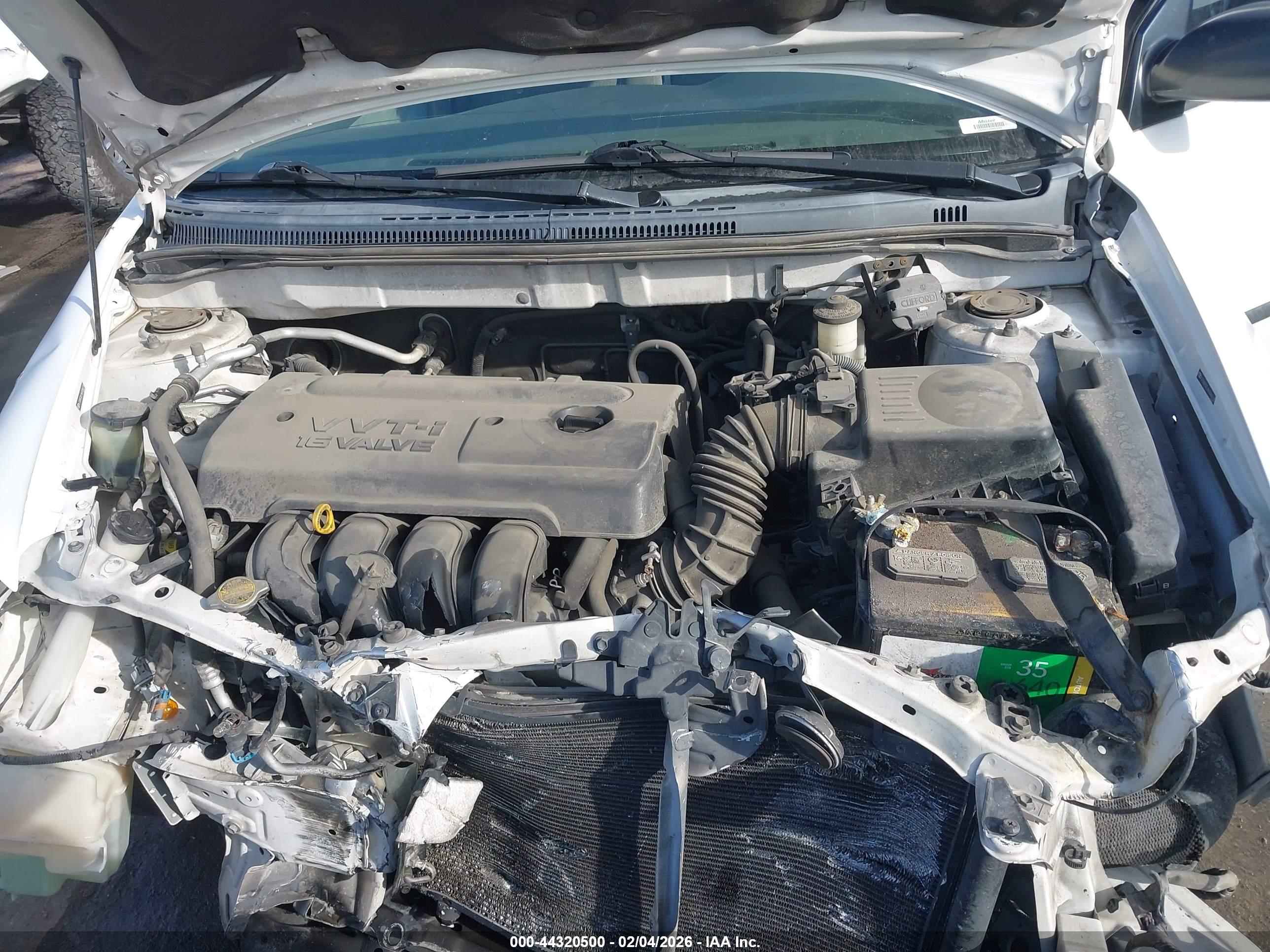TOYOTA COROLLA image 10