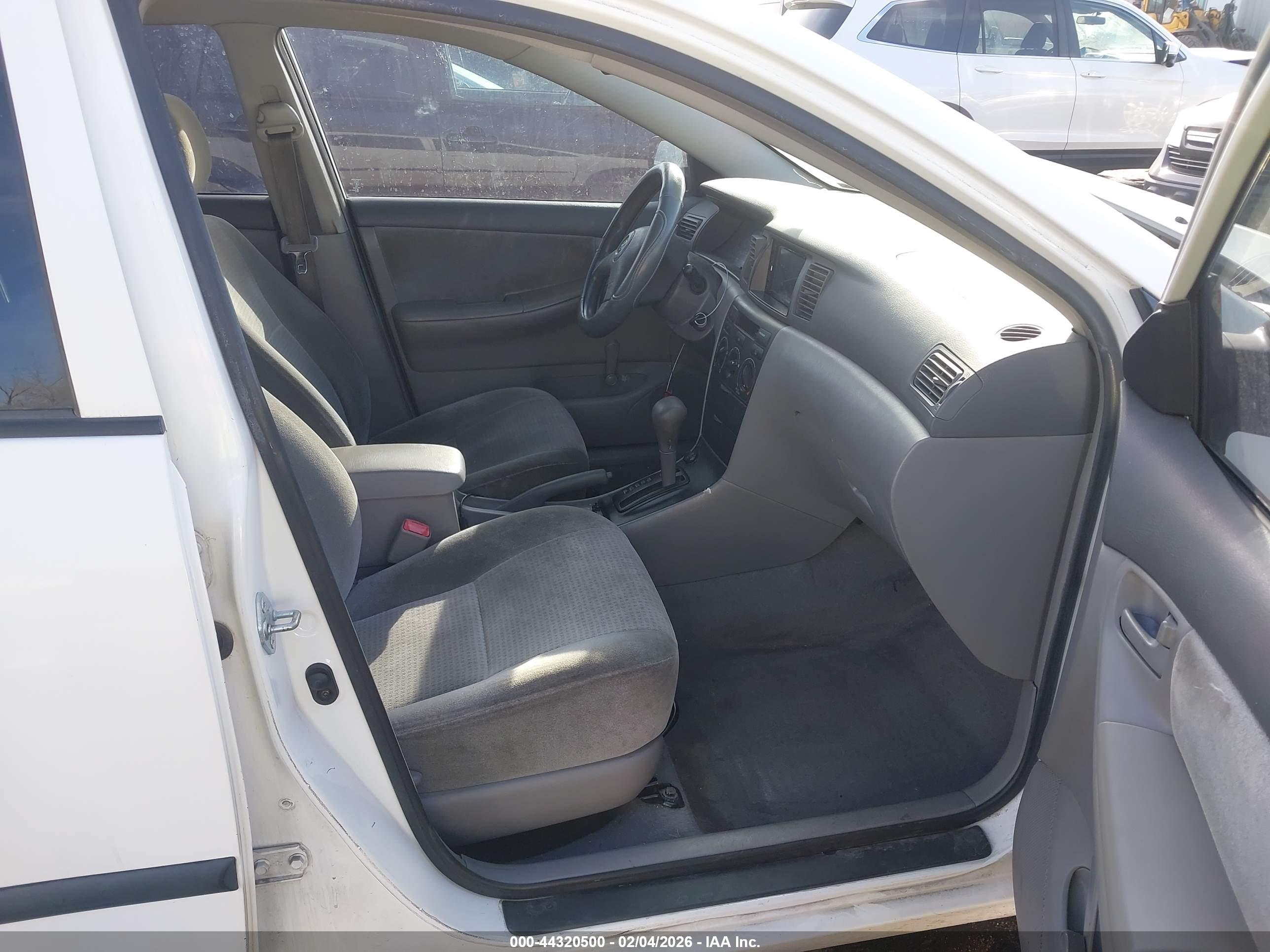 TOYOTA COROLLA image 5