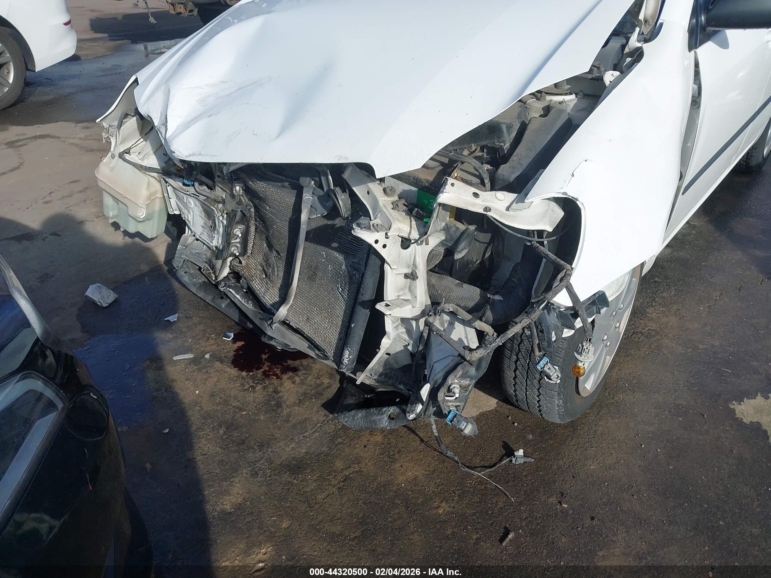 TOYOTA COROLLA image 6