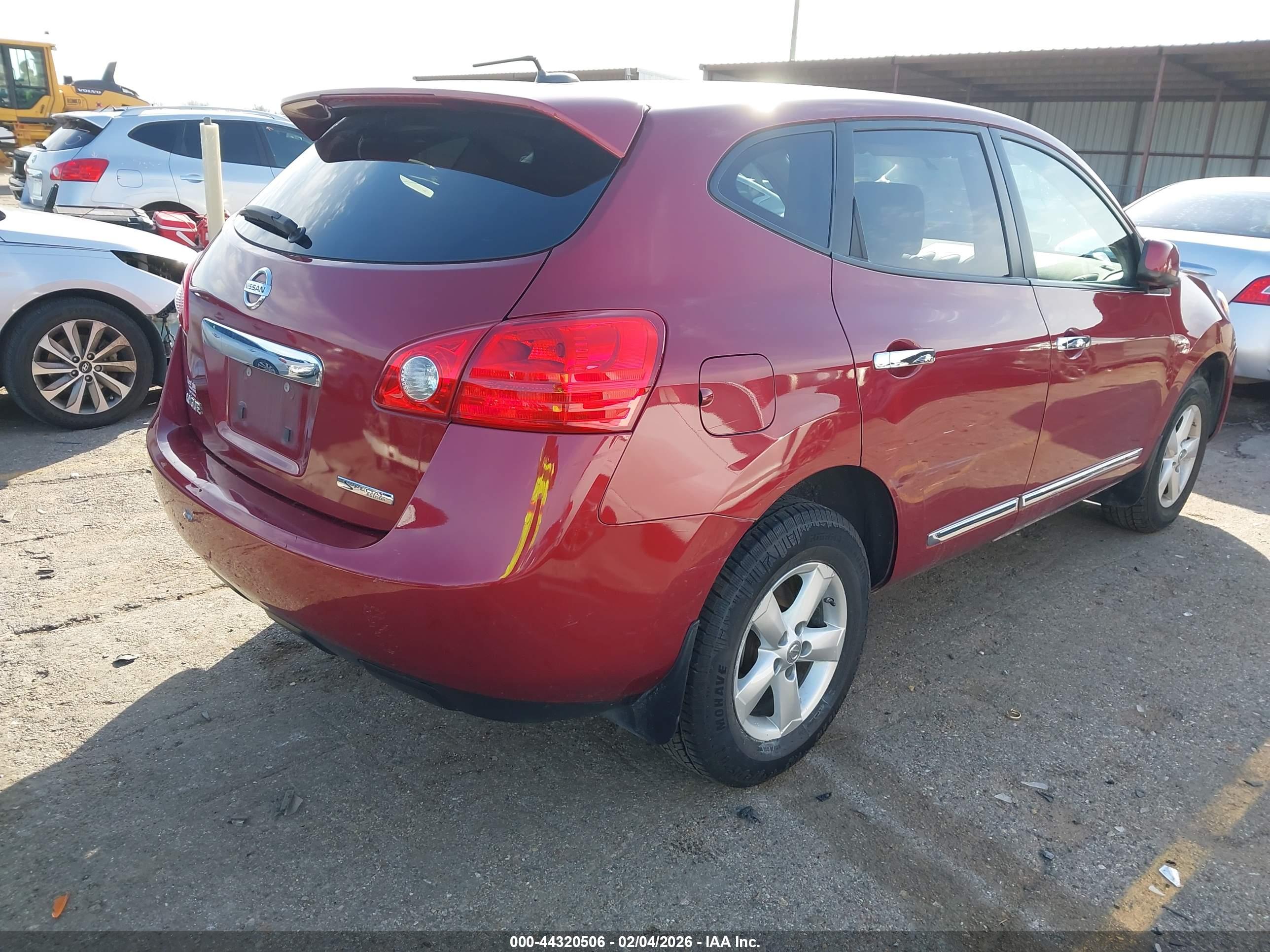 NISSAN ROGUE image 4