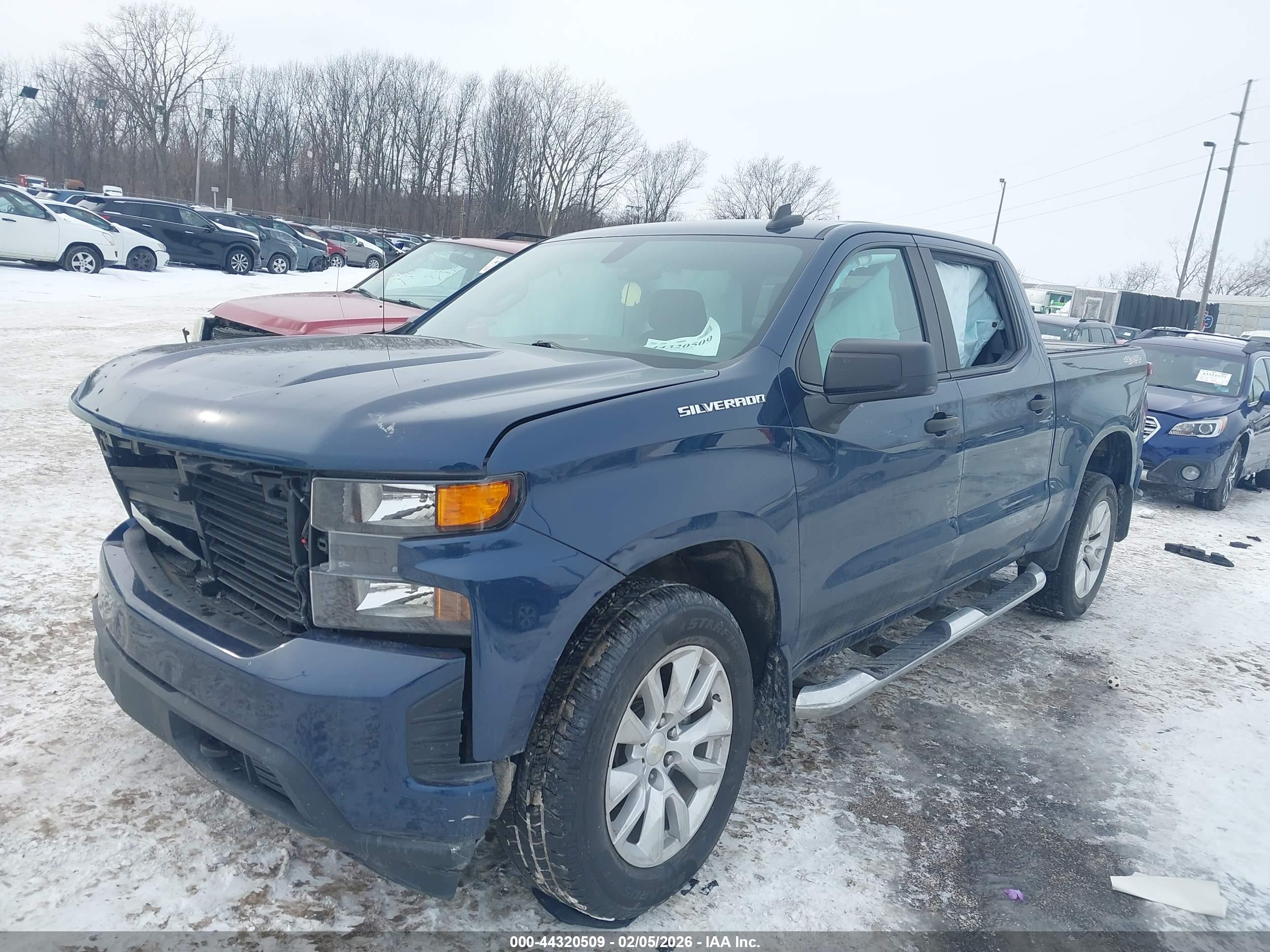 CHEVROLET SILVERADO image 2