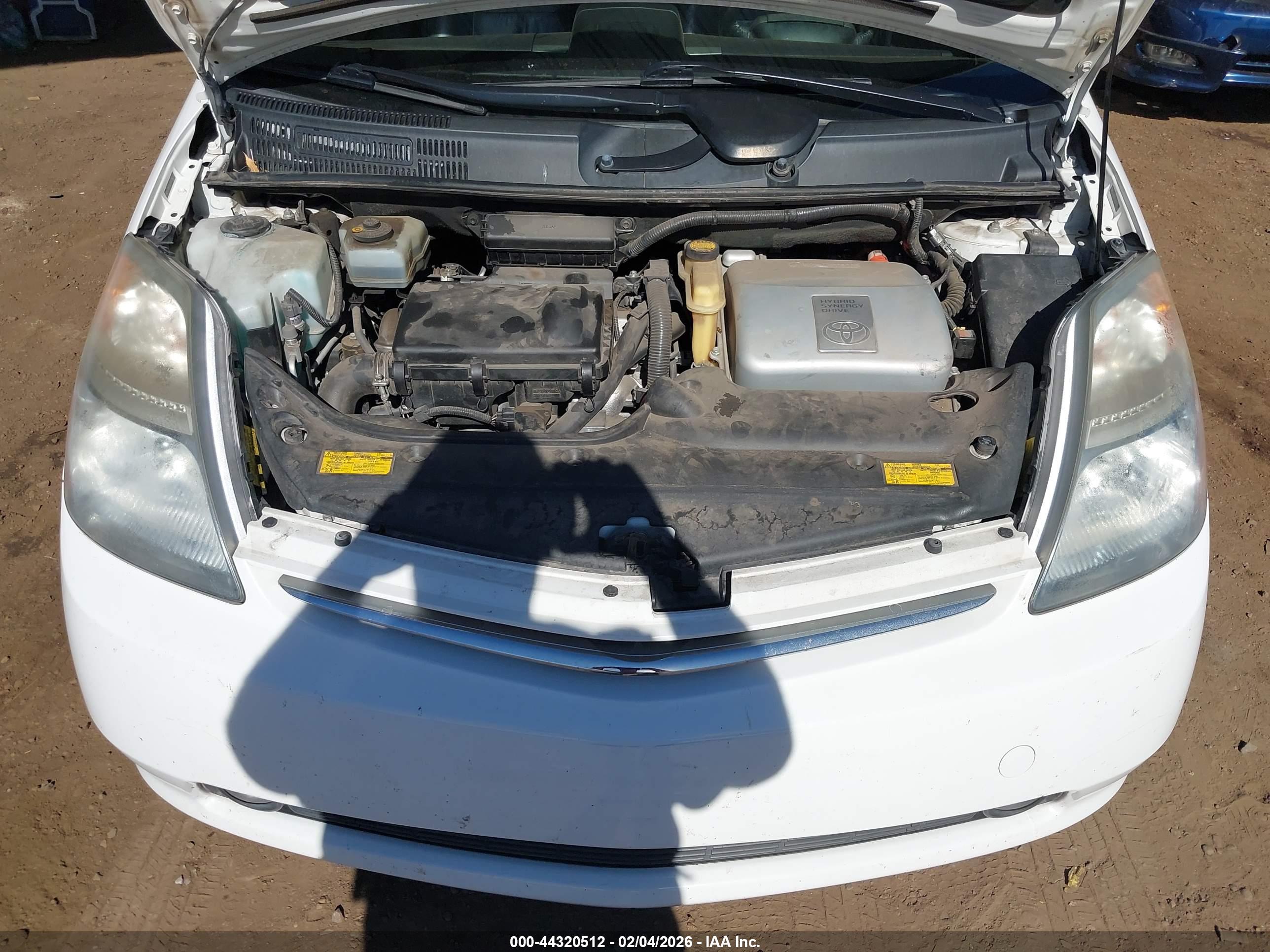 TOYOTA PRIUS image 10