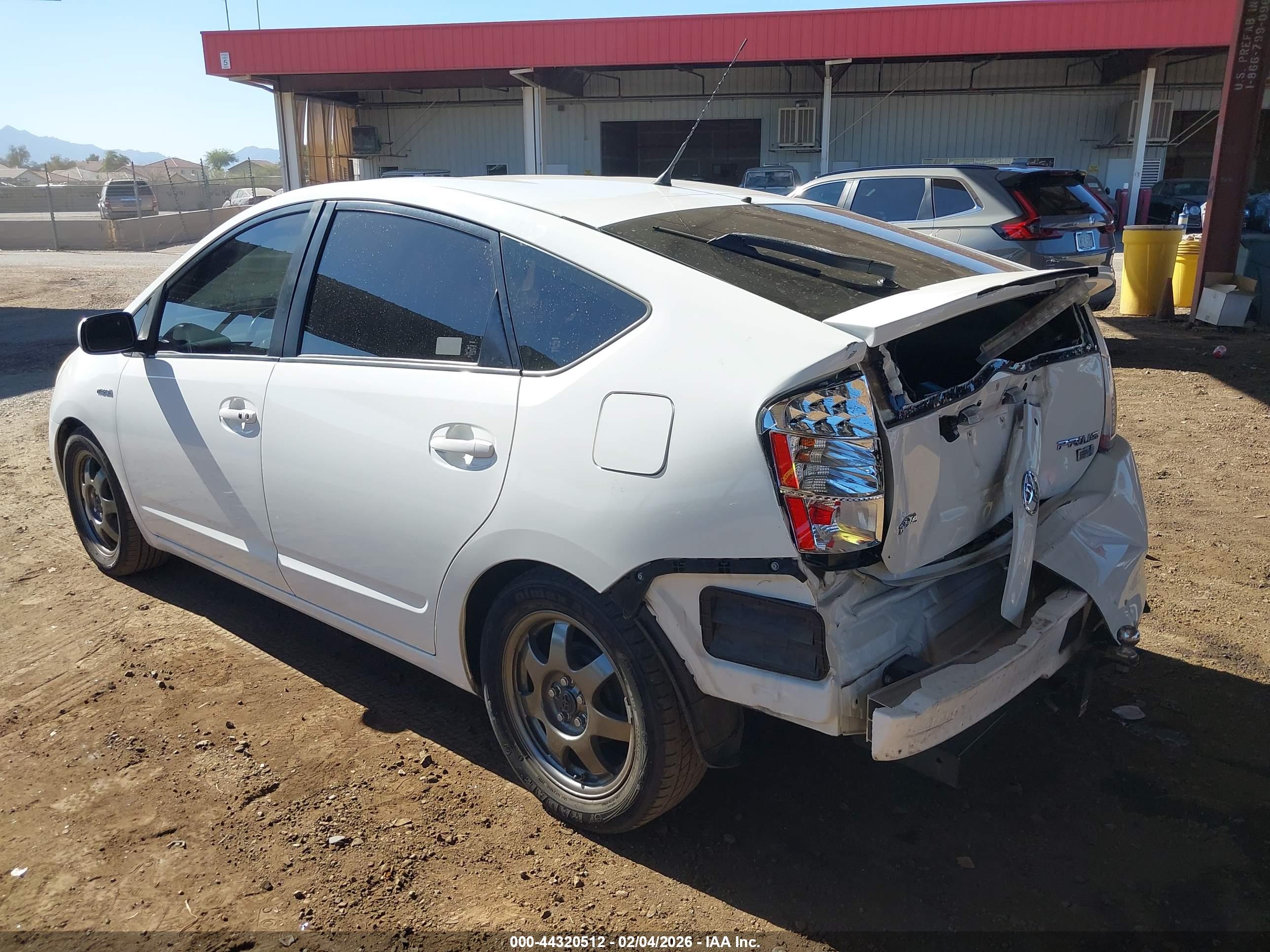 TOYOTA PRIUS image 3