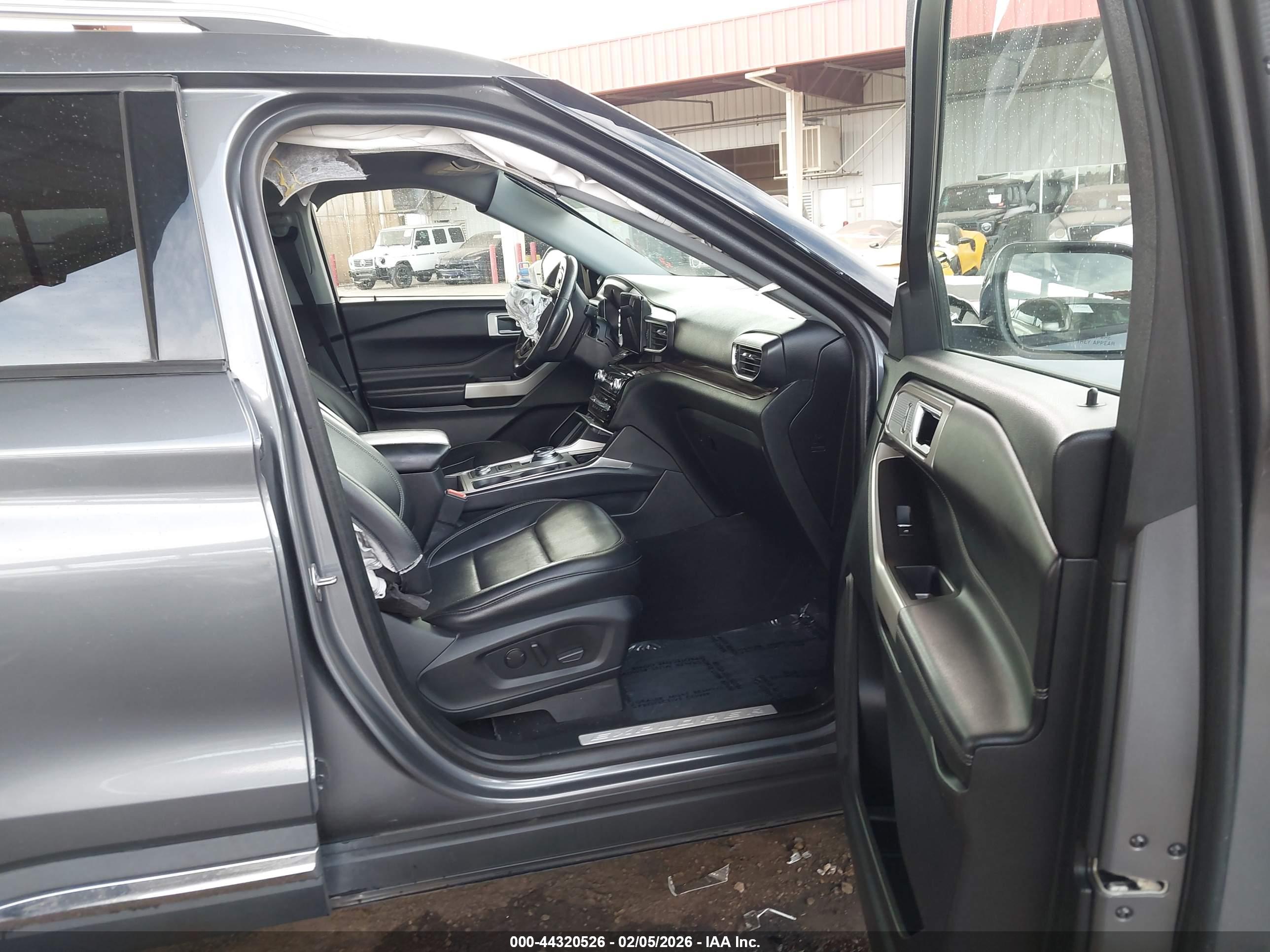 FORD EXPLORER image 5