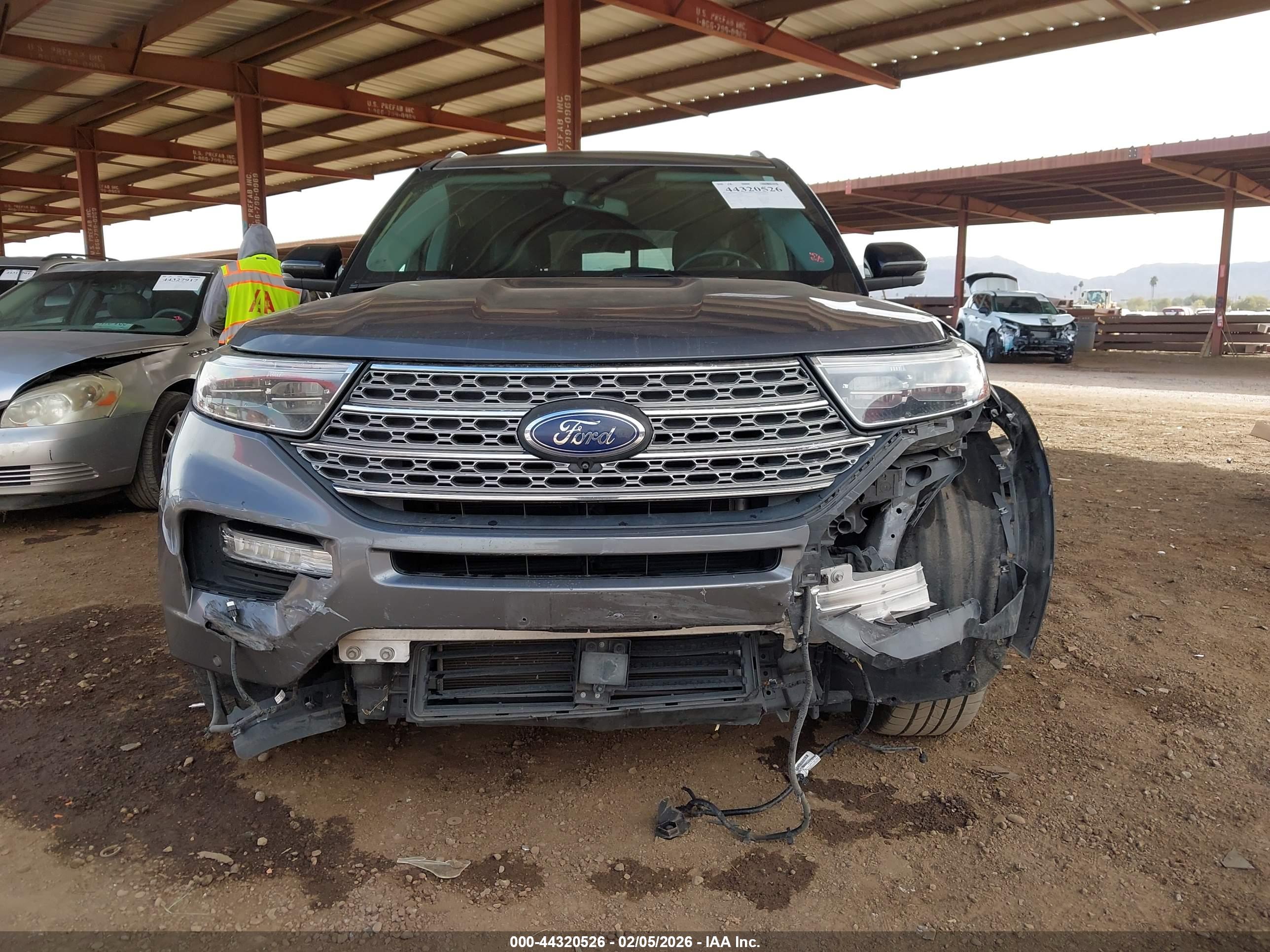 FORD EXPLORER image 6
