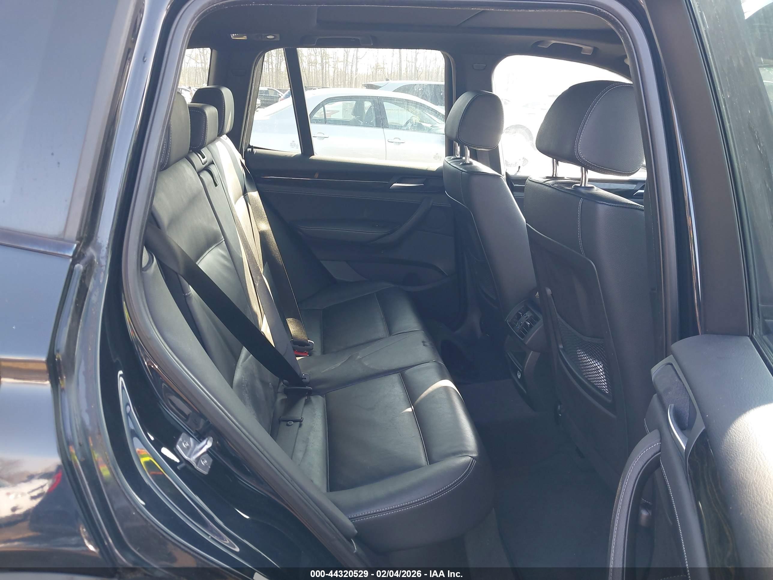 BMW X3 image 8