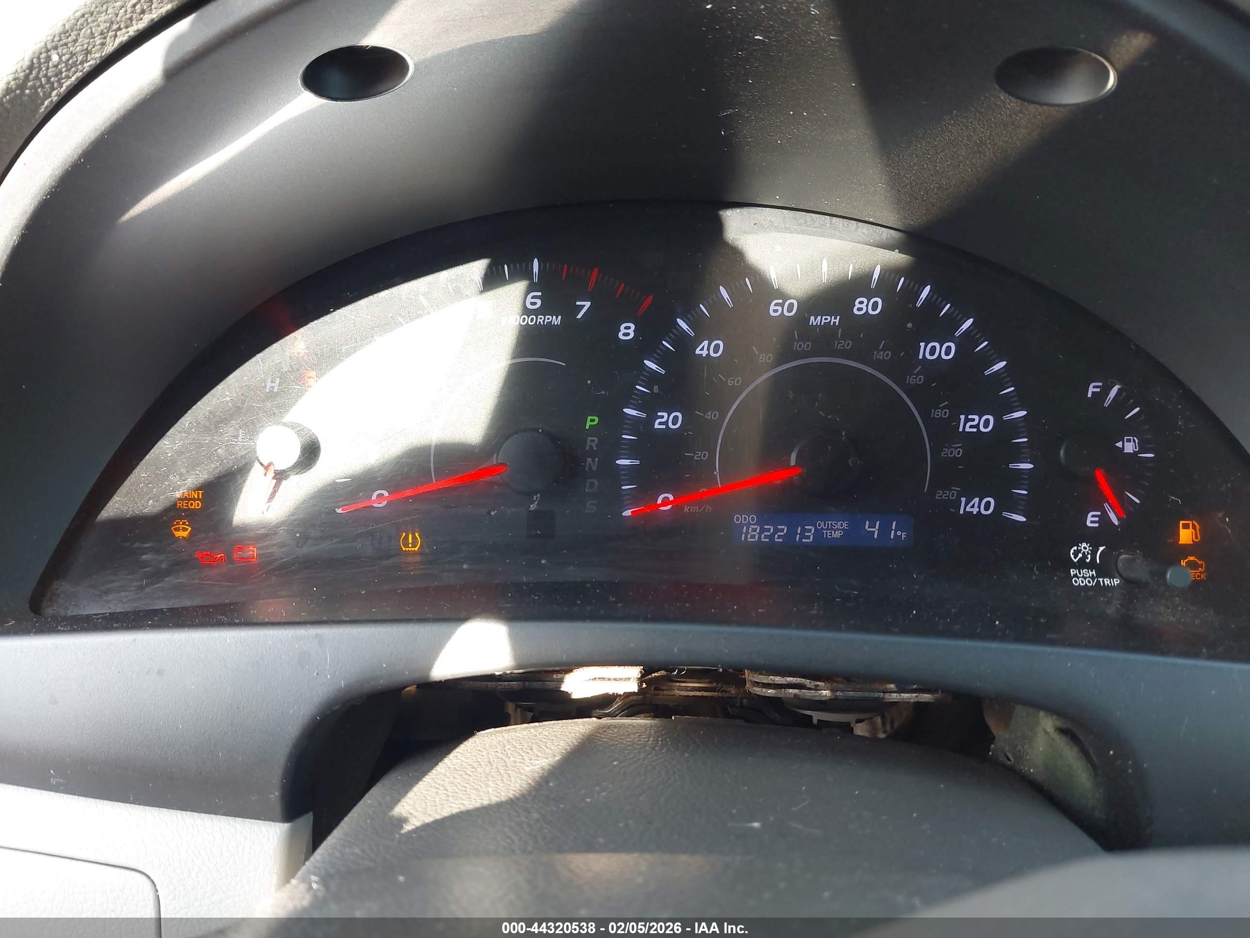TOYOTA CAMRY image 7
