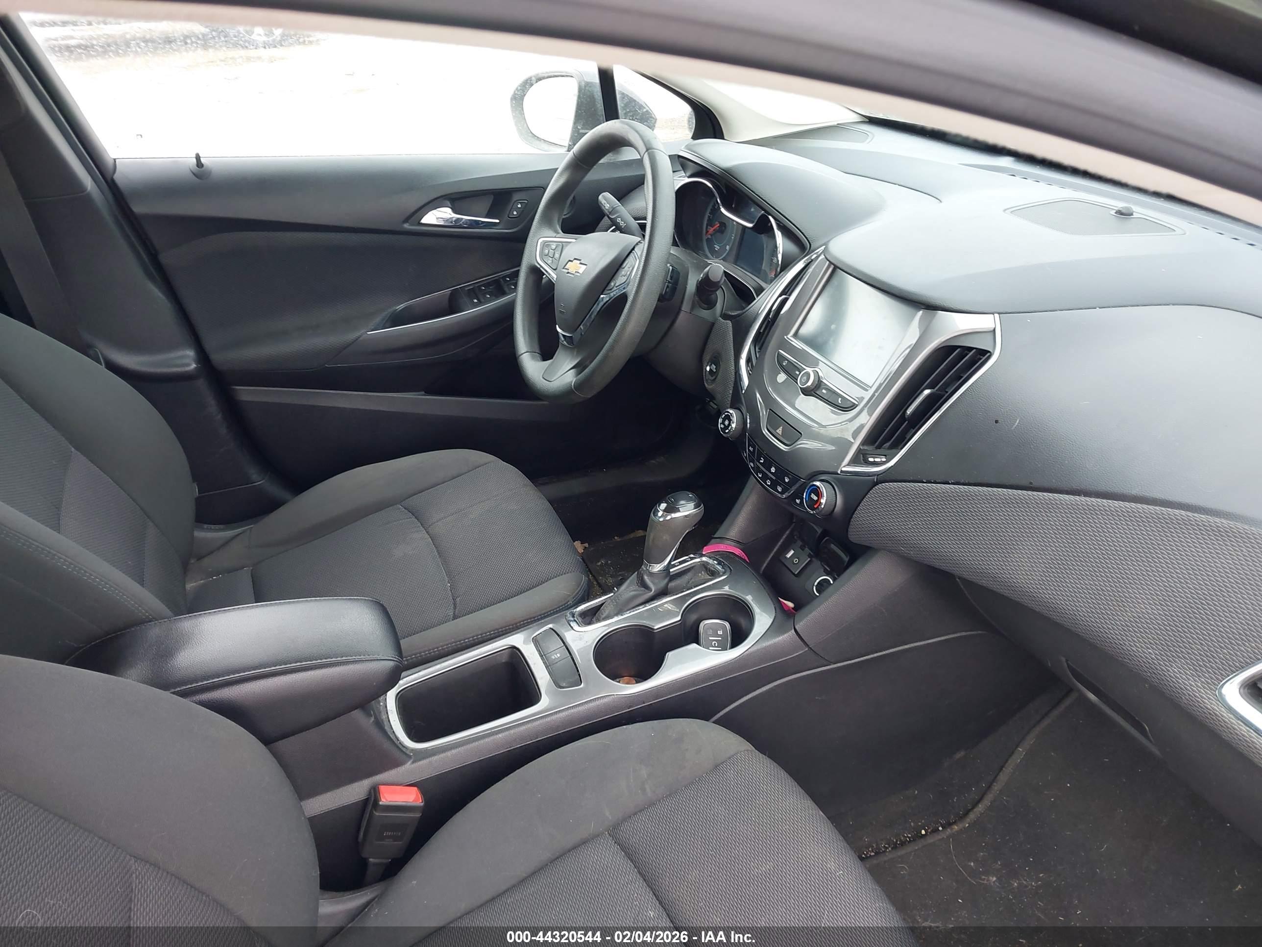 CHEVROLET CRUZE image 5
