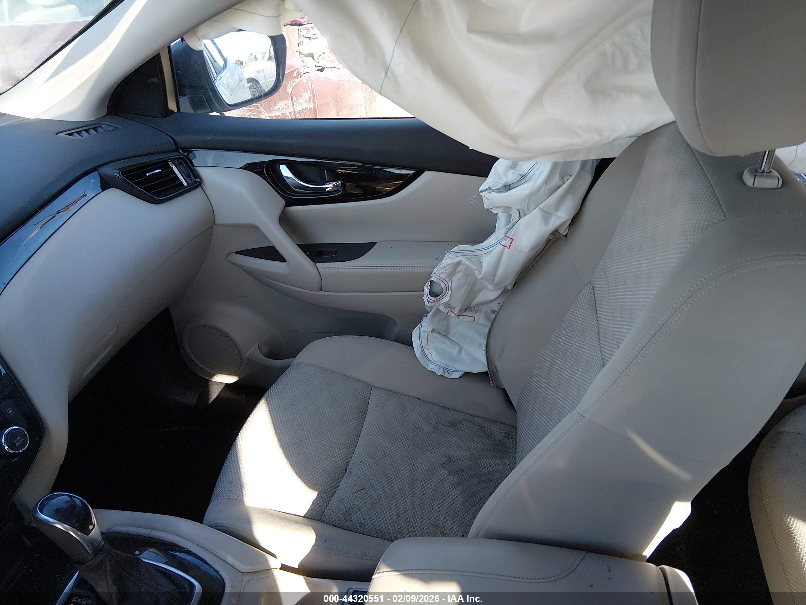 NISSAN ROGUE image 5