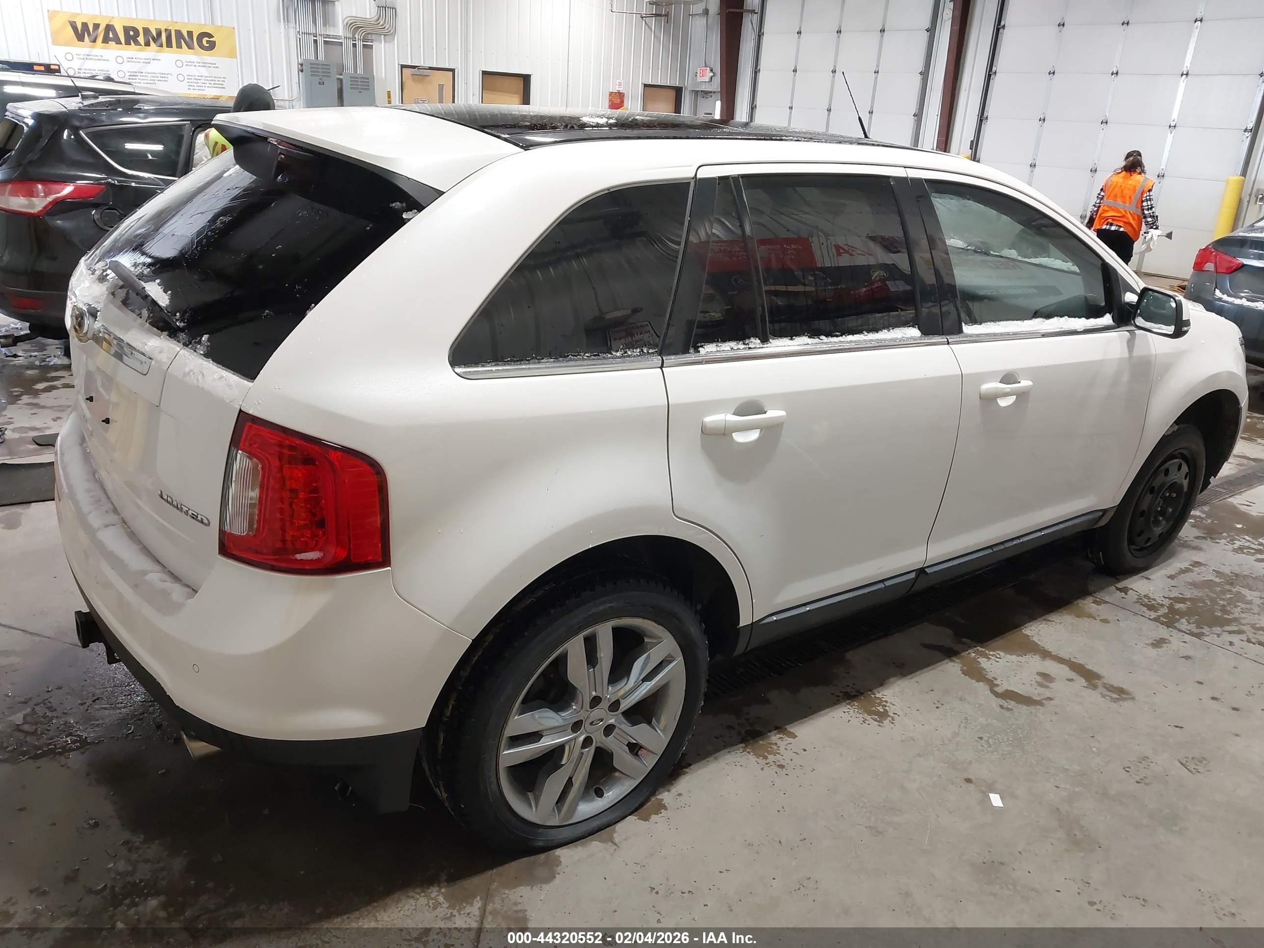 FORD EDGE image 4