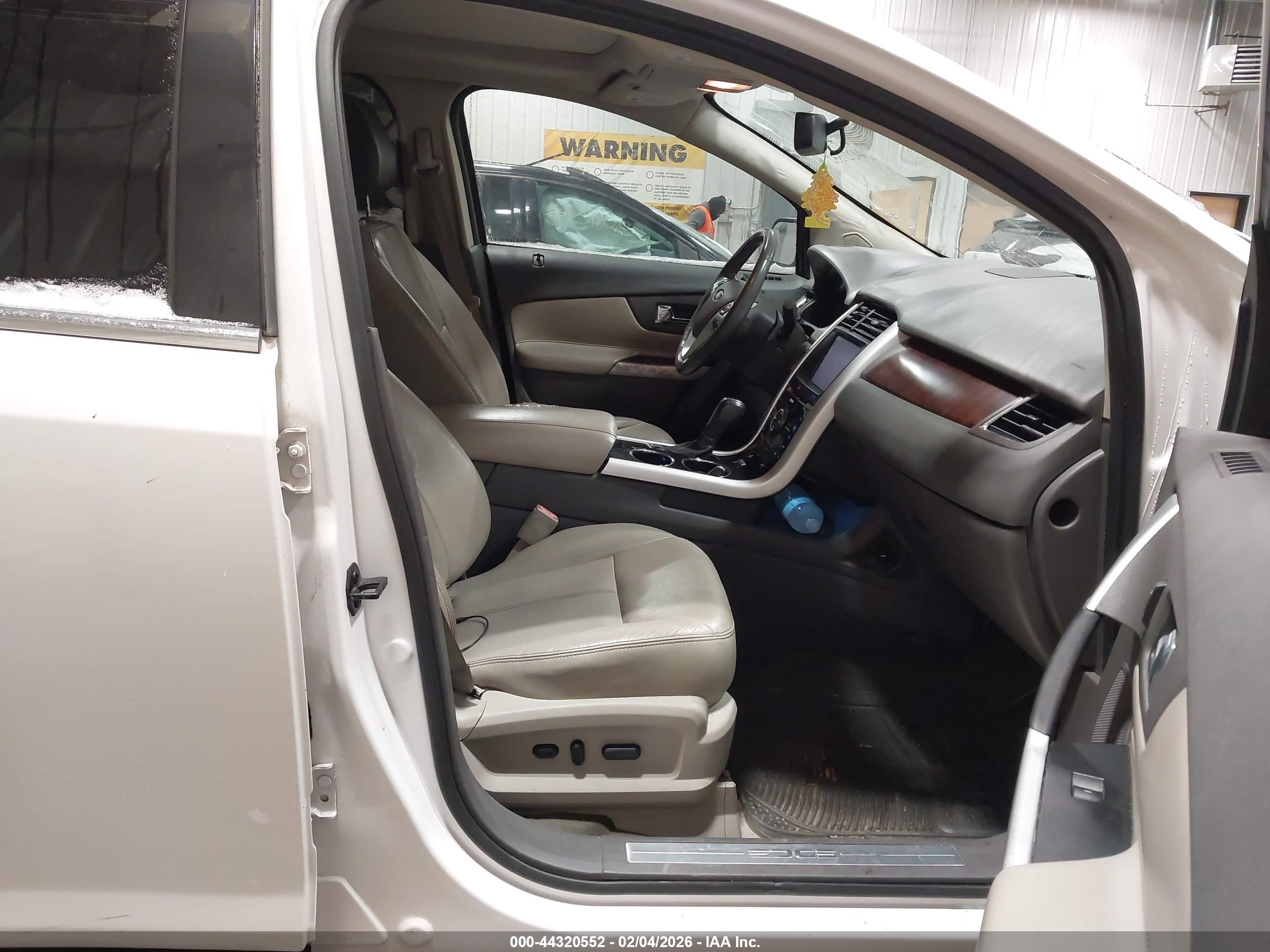 FORD EDGE image 5
