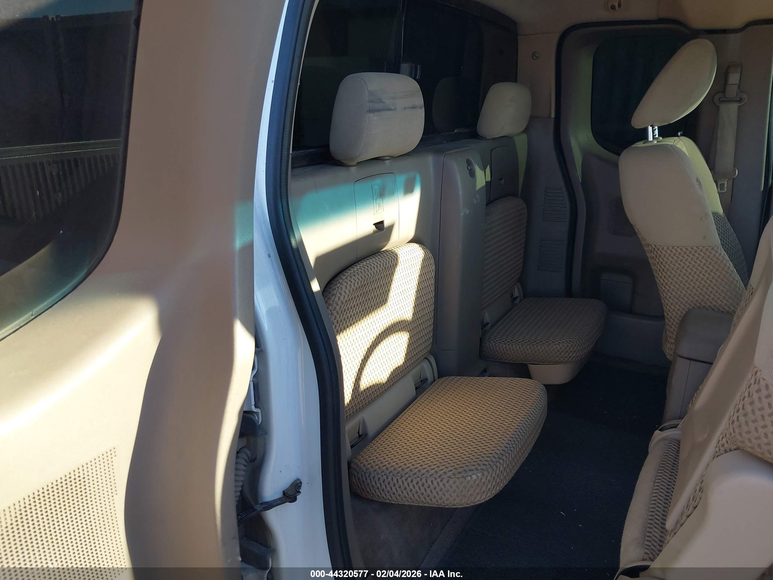 NISSAN FRONTIER image 8