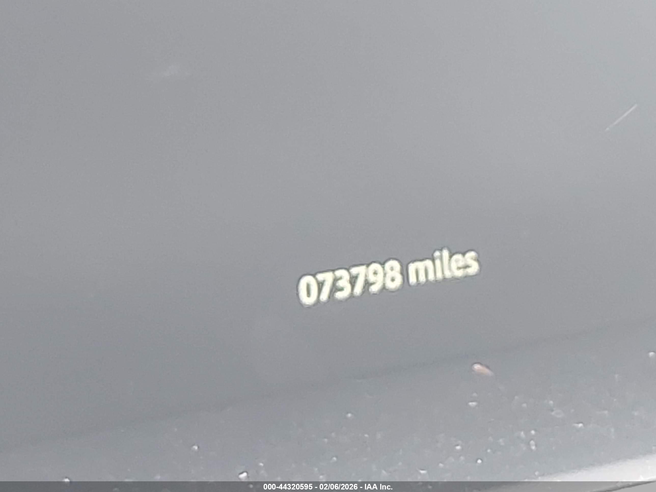 LAND ROVER image 7