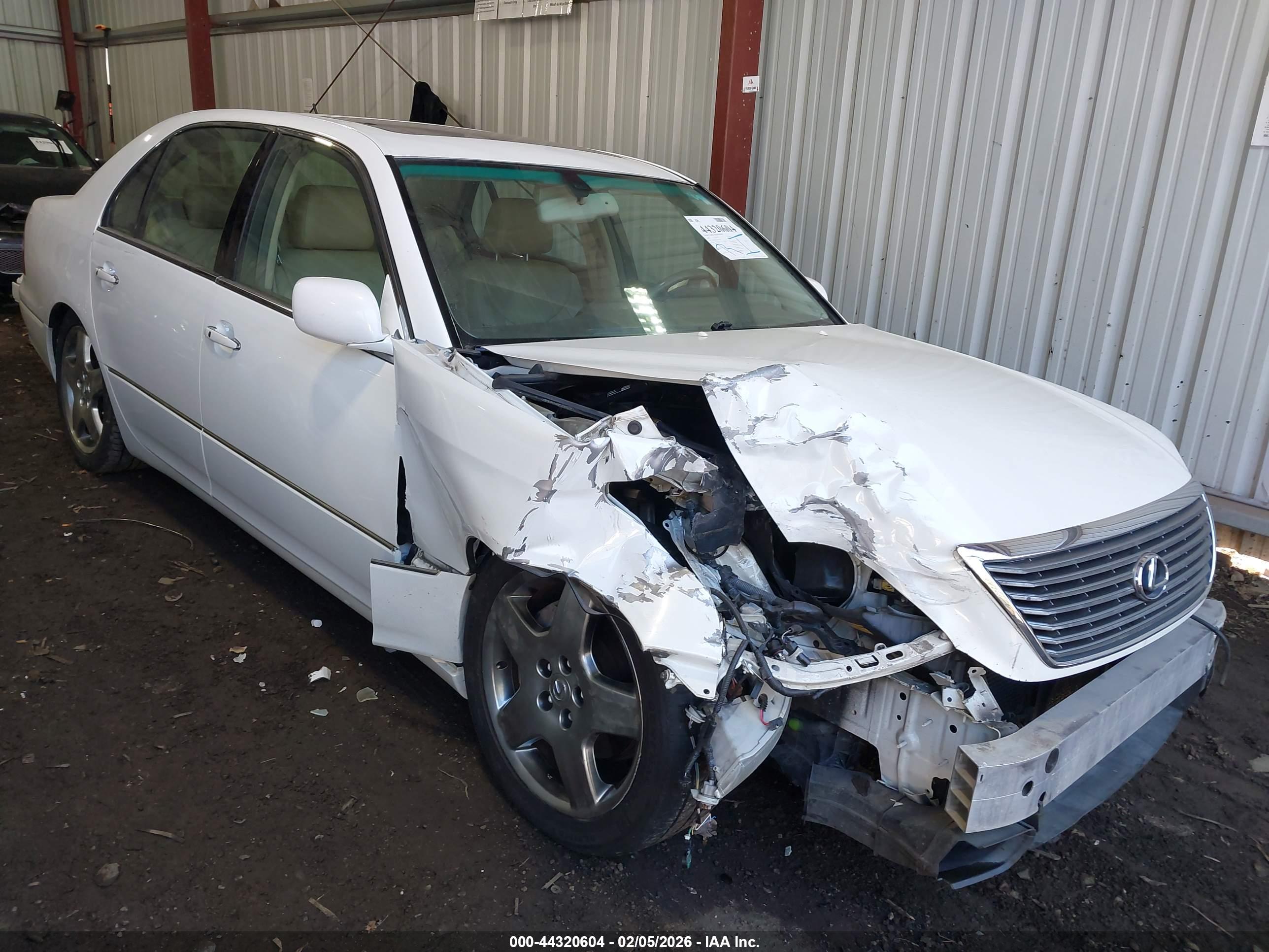 LEXUS LS image 6