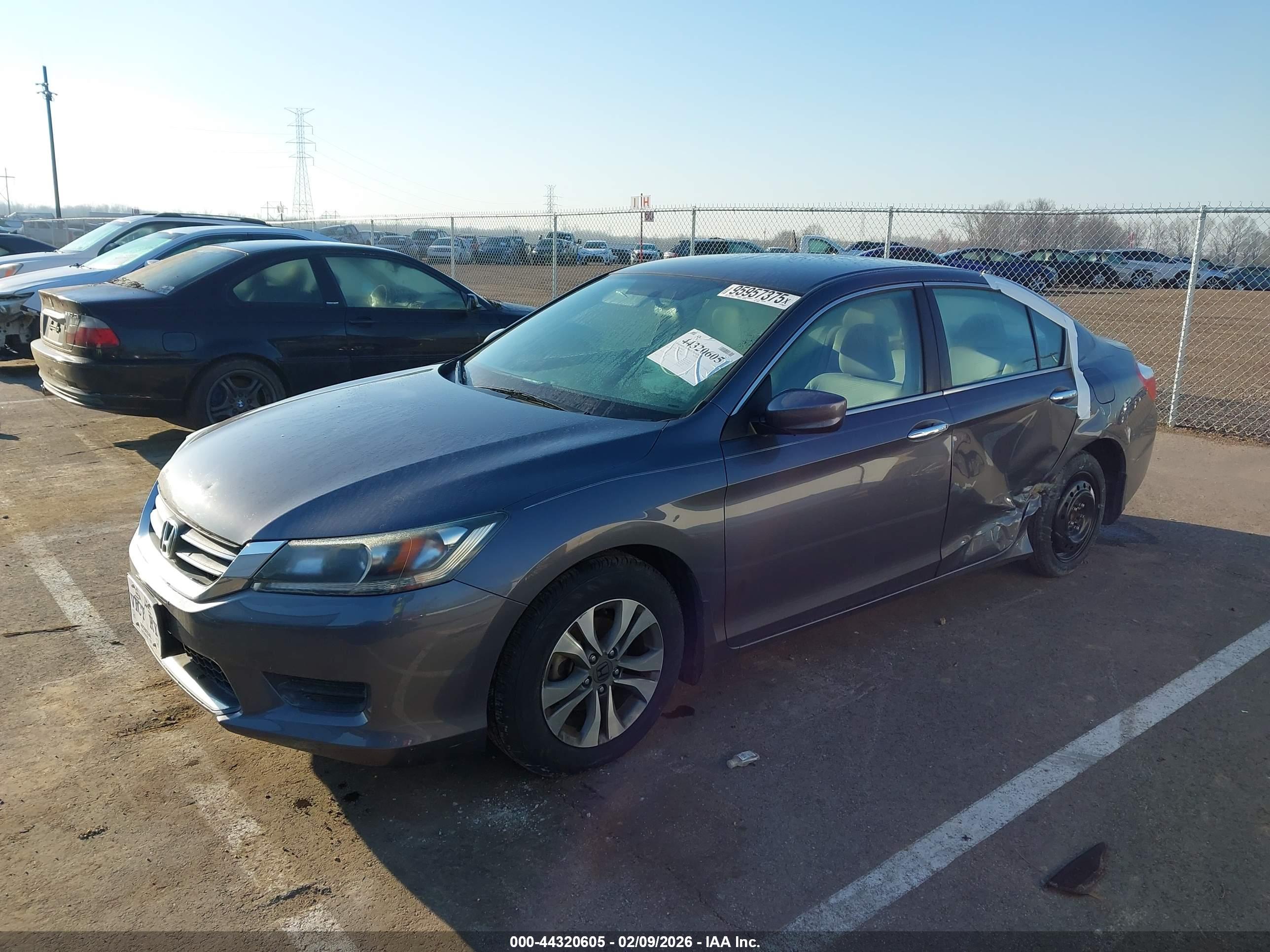 HONDA ACCORD image 2