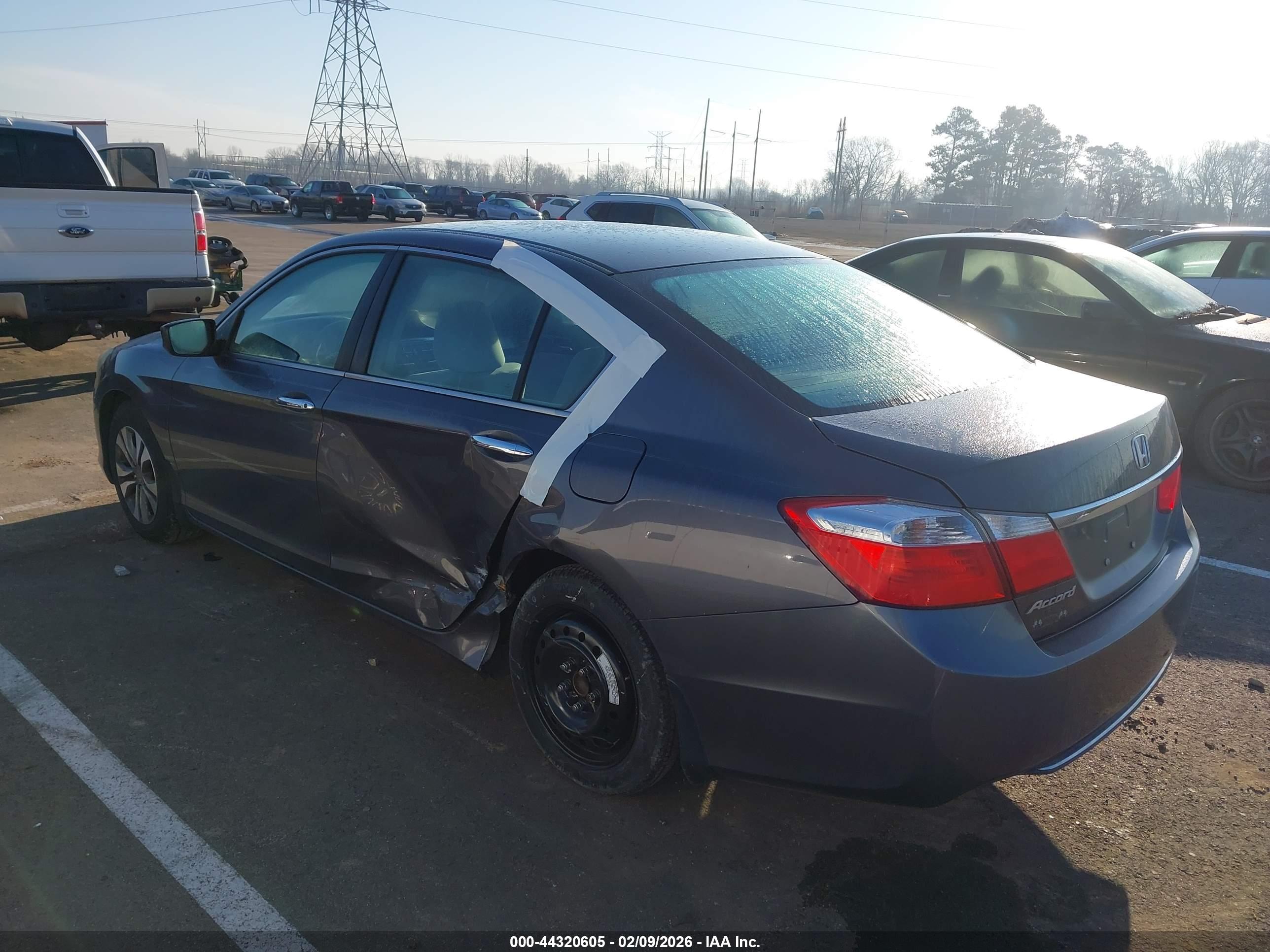HONDA ACCORD image 3