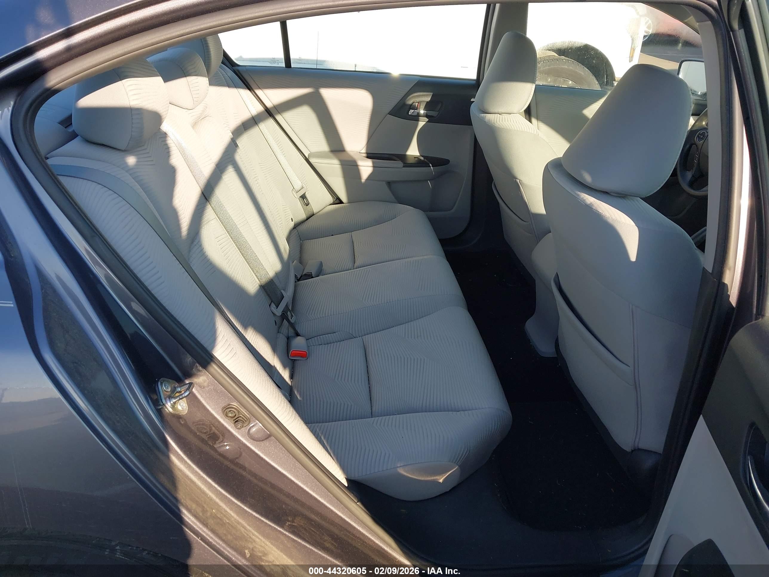 HONDA ACCORD image 8