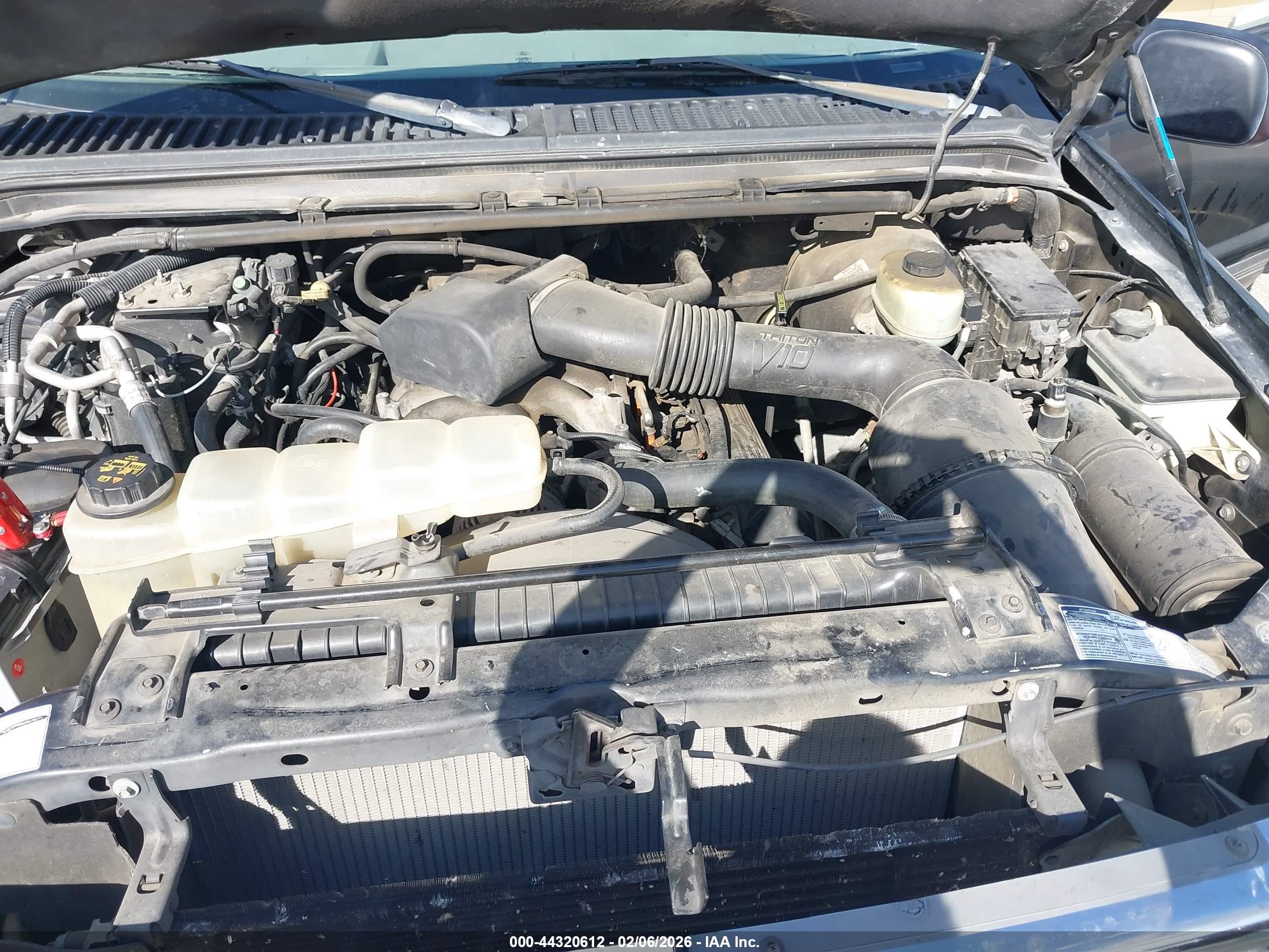FORD EXCURSION image 10