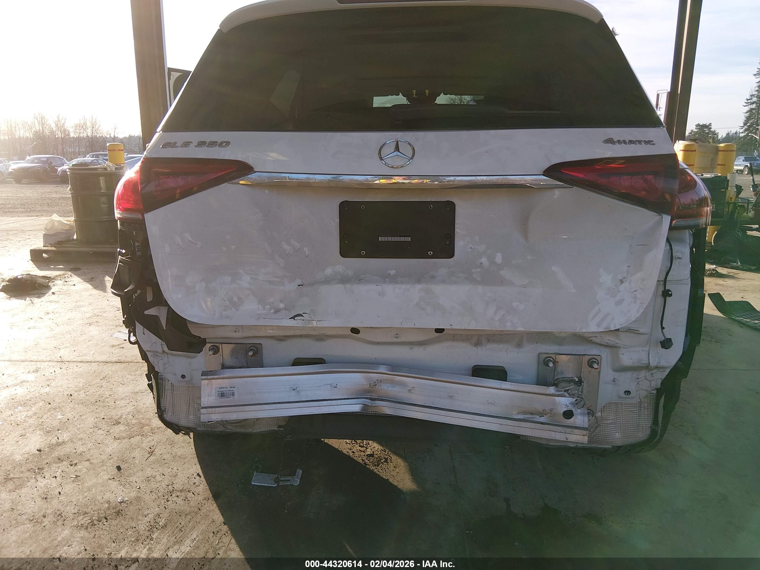 MERCEDES-BENZ GLE image 6