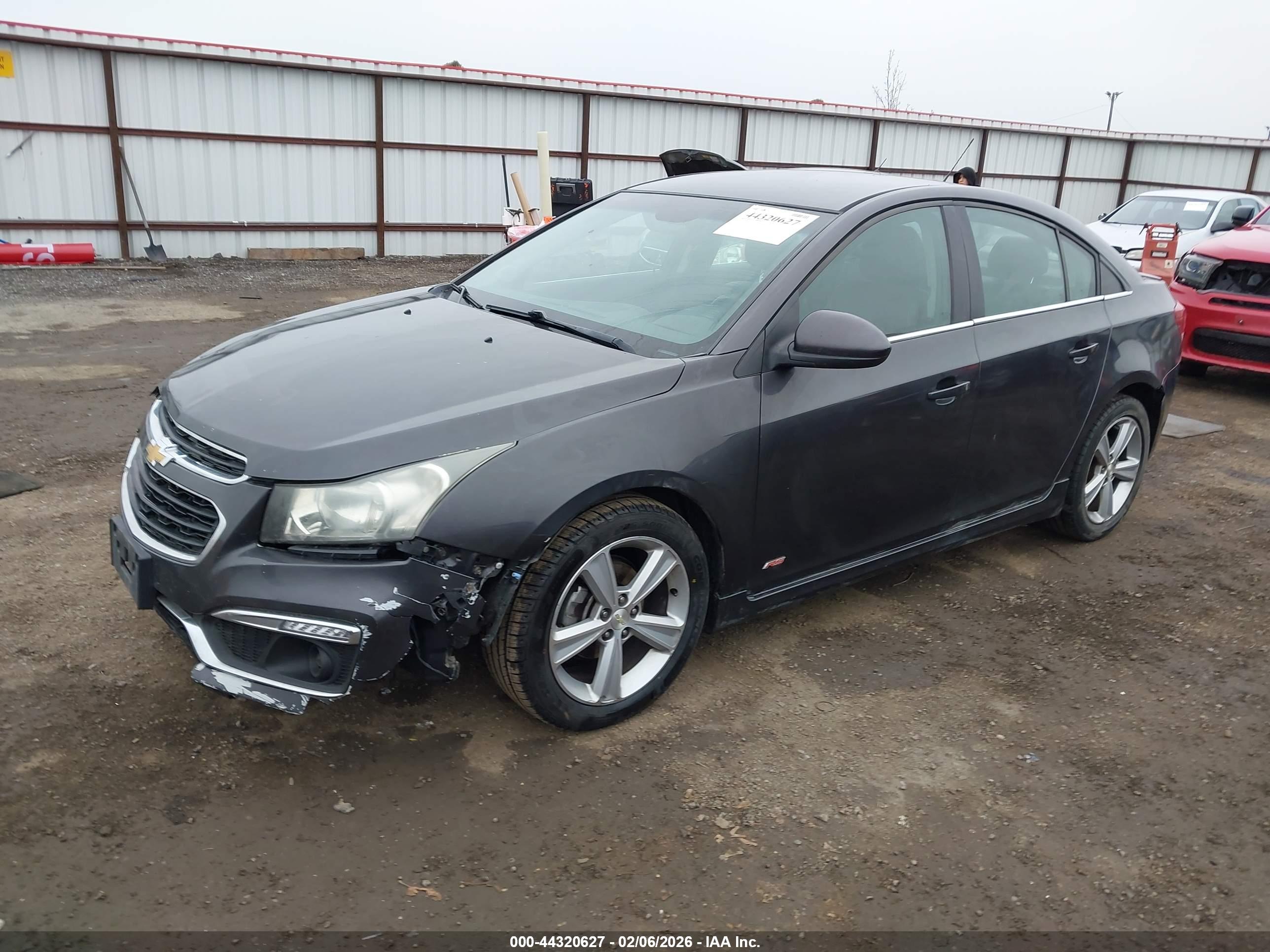 CHEVROLET CRUZE image 2