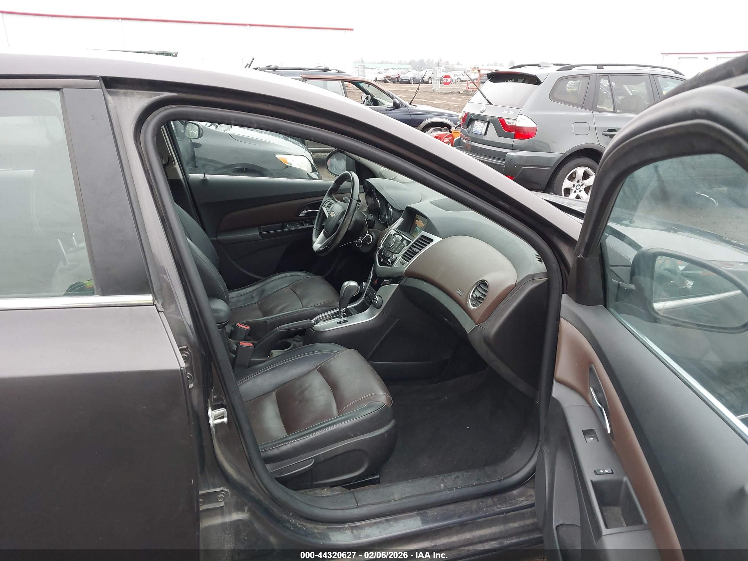 CHEVROLET CRUZE image 5