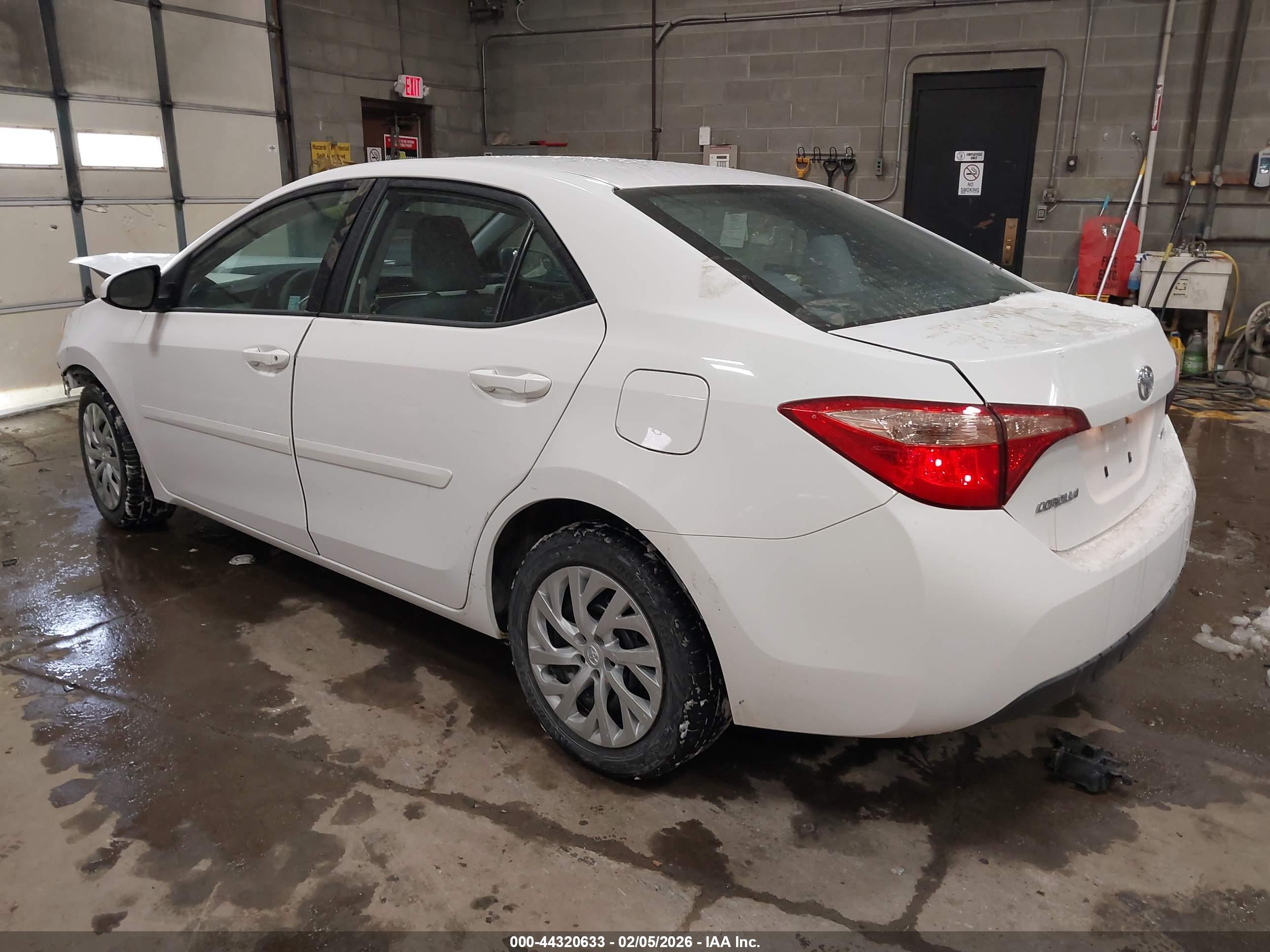 TOYOTA COROLLA image 3