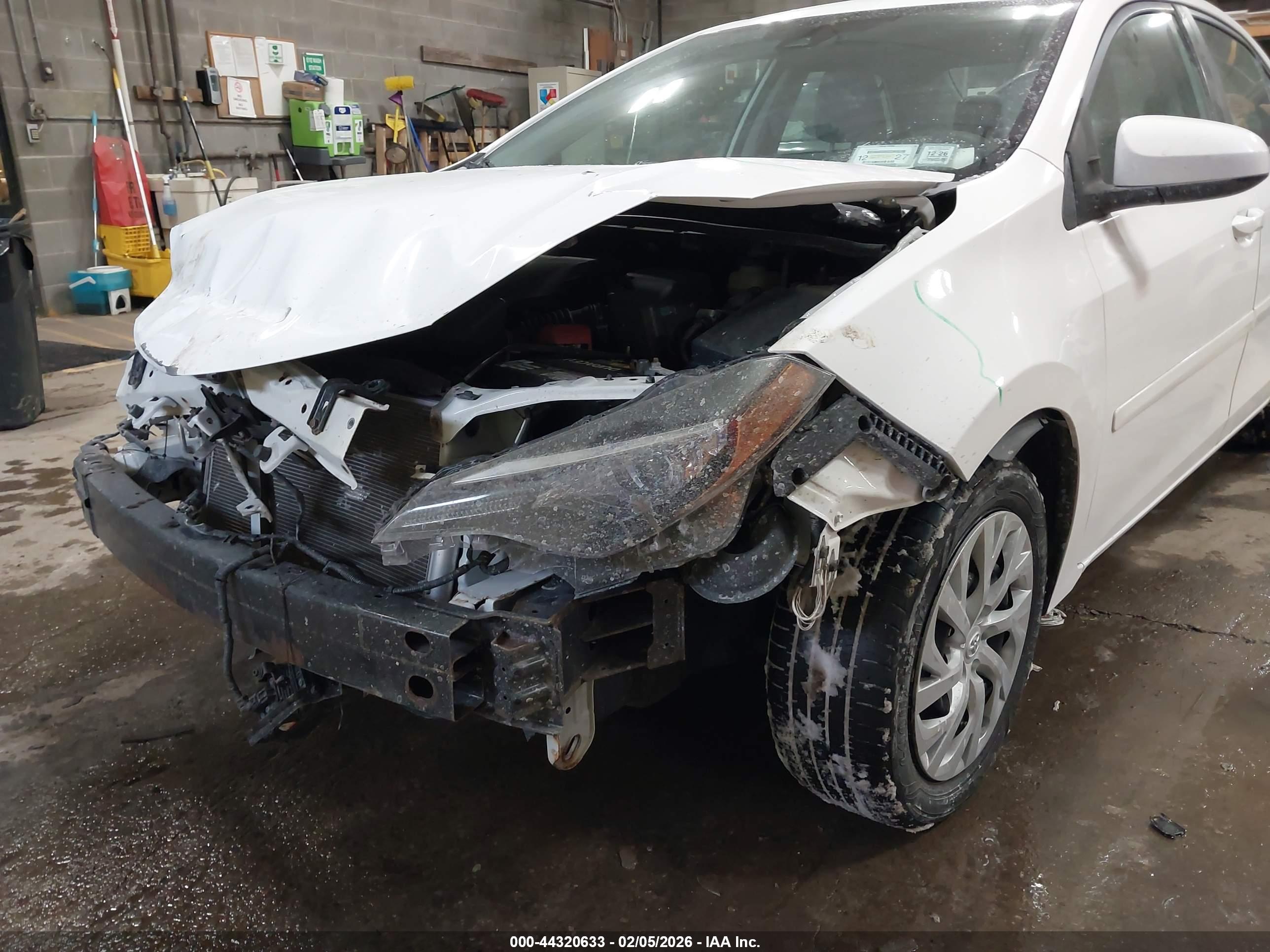TOYOTA COROLLA image 6