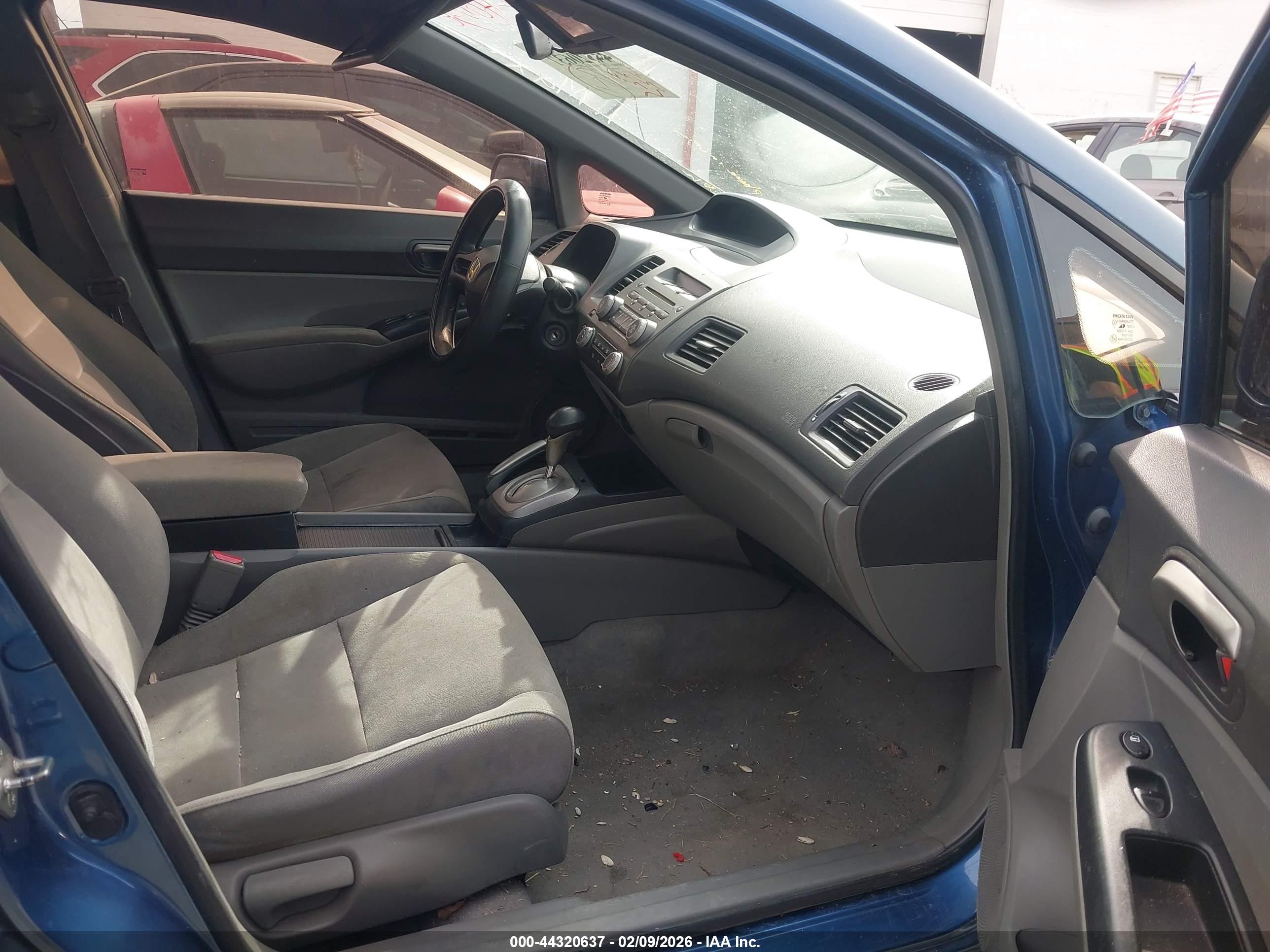 HONDA CIVIC image 5