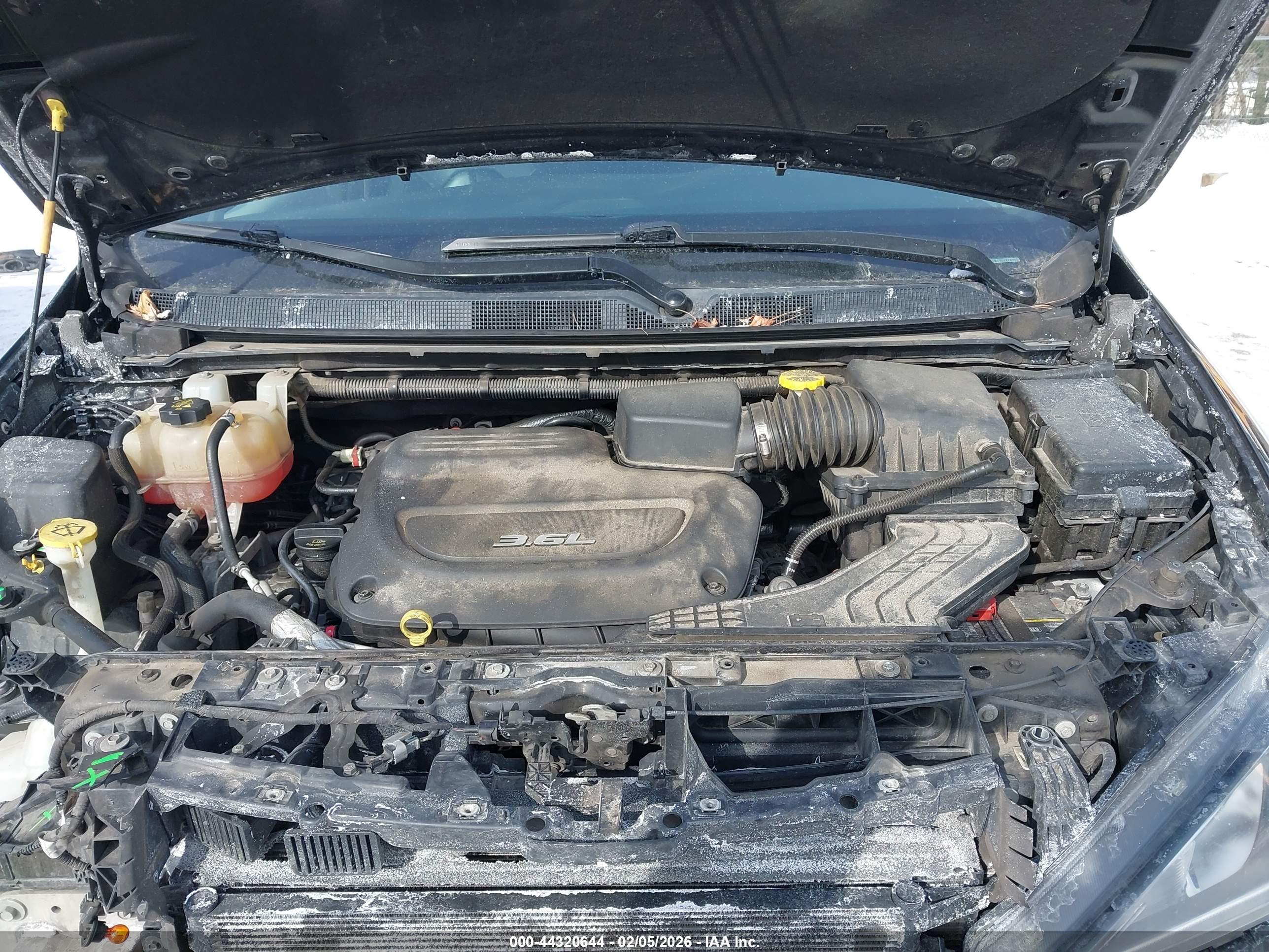 CHRYSLER PACIFICA image 10