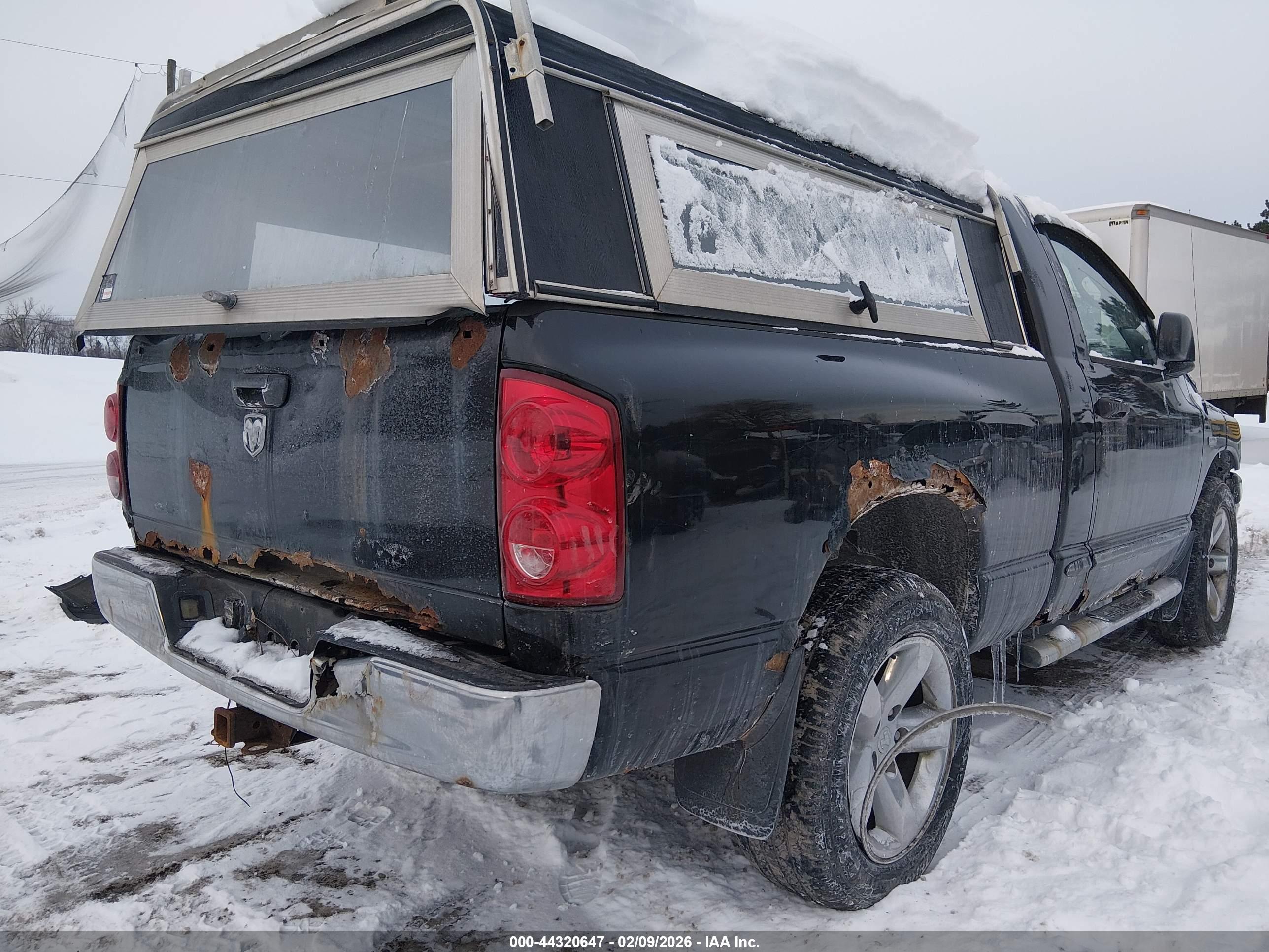 DODGE RAM image 6