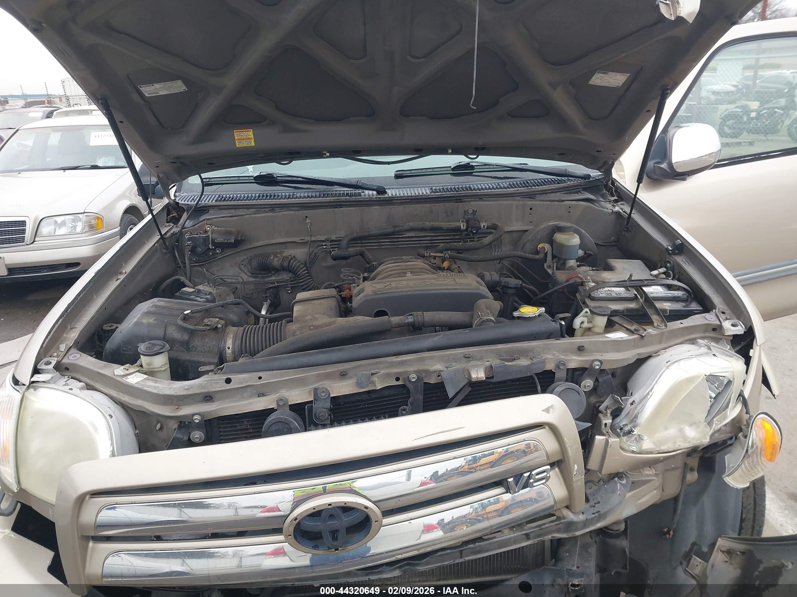TOYOTA TUNDRA image 10