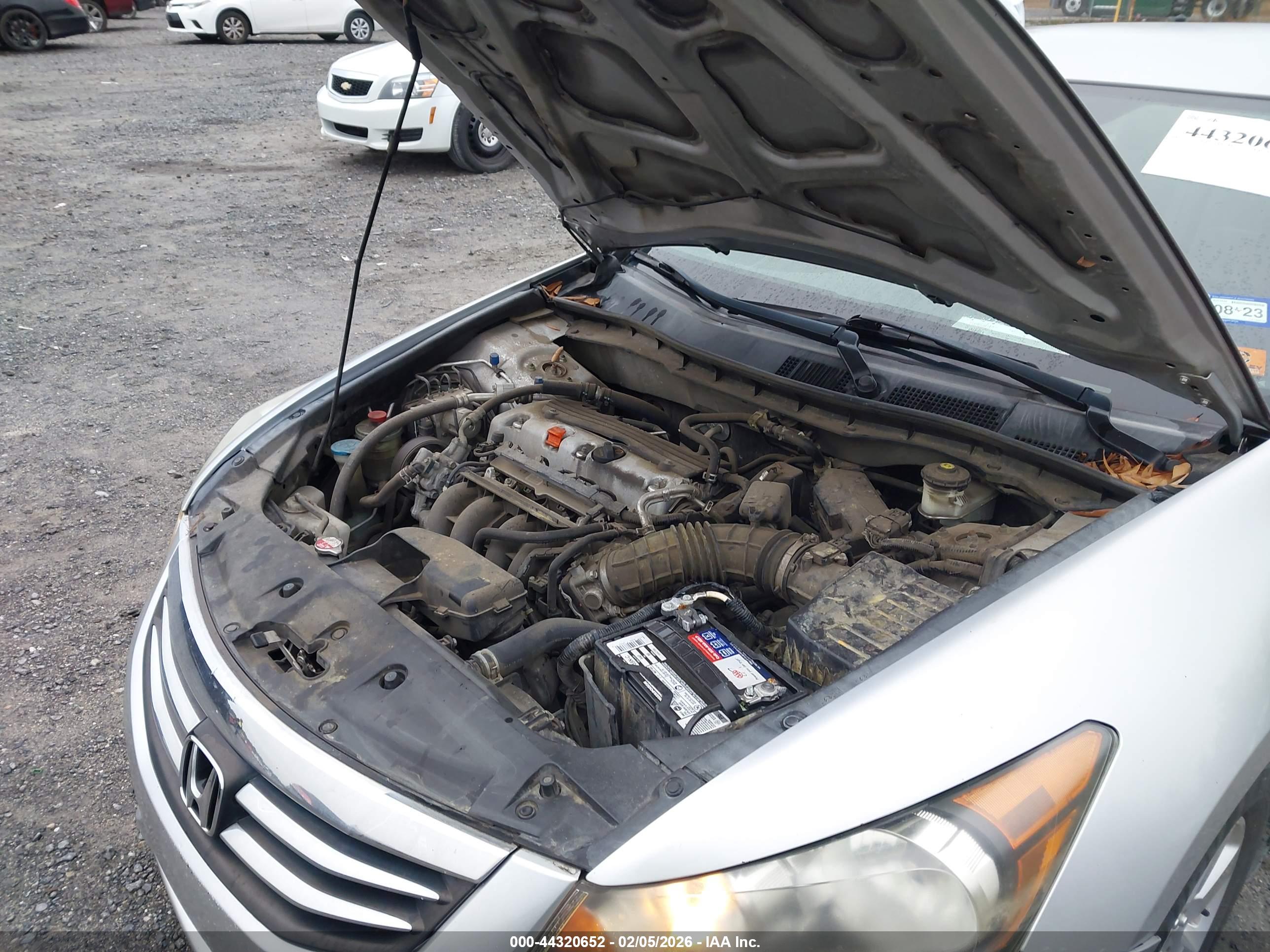 HONDA ACCORD image 10