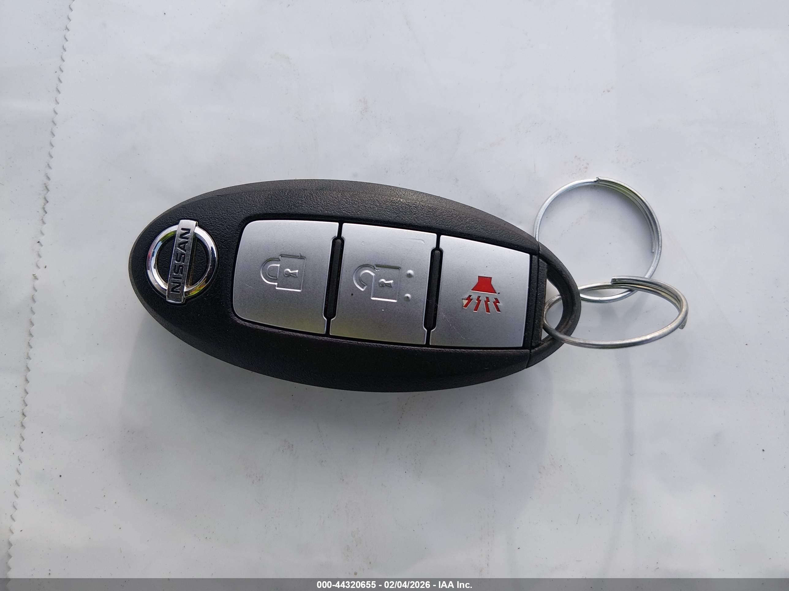 NISSAN ROGUE image 11