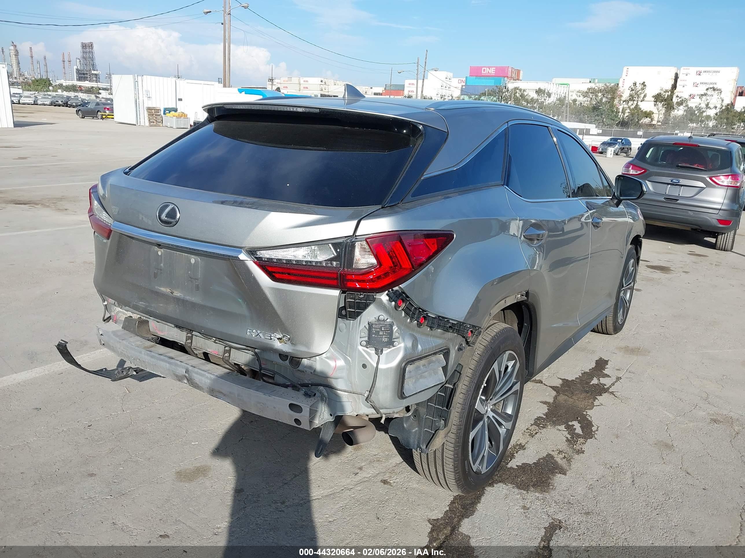 LEXUS RX image 4