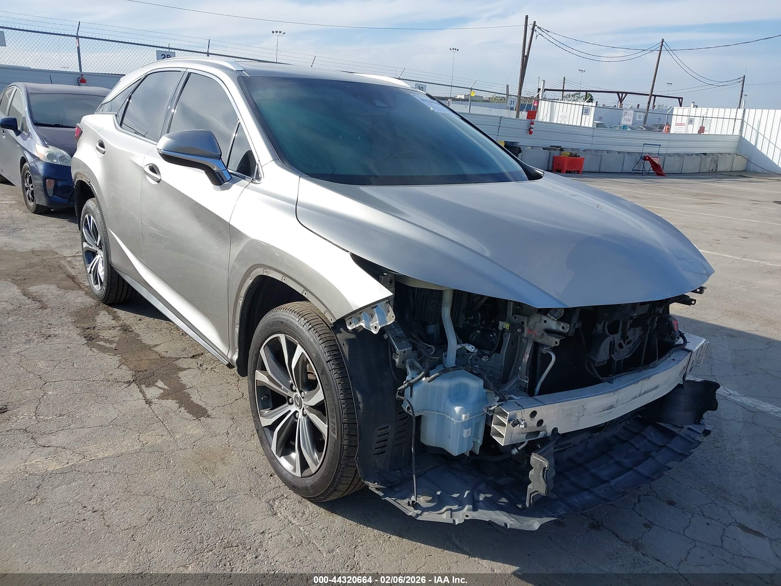 LEXUS RX image 6