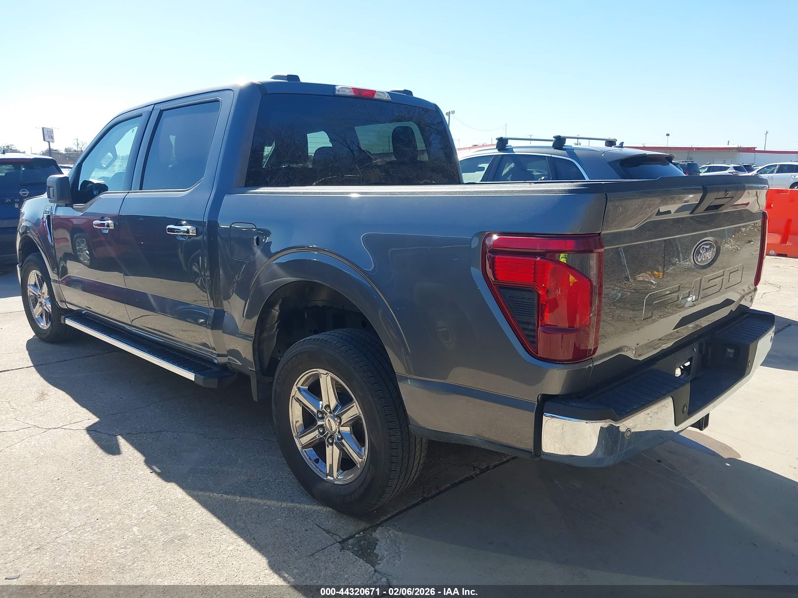 FORD F-150 image 3
