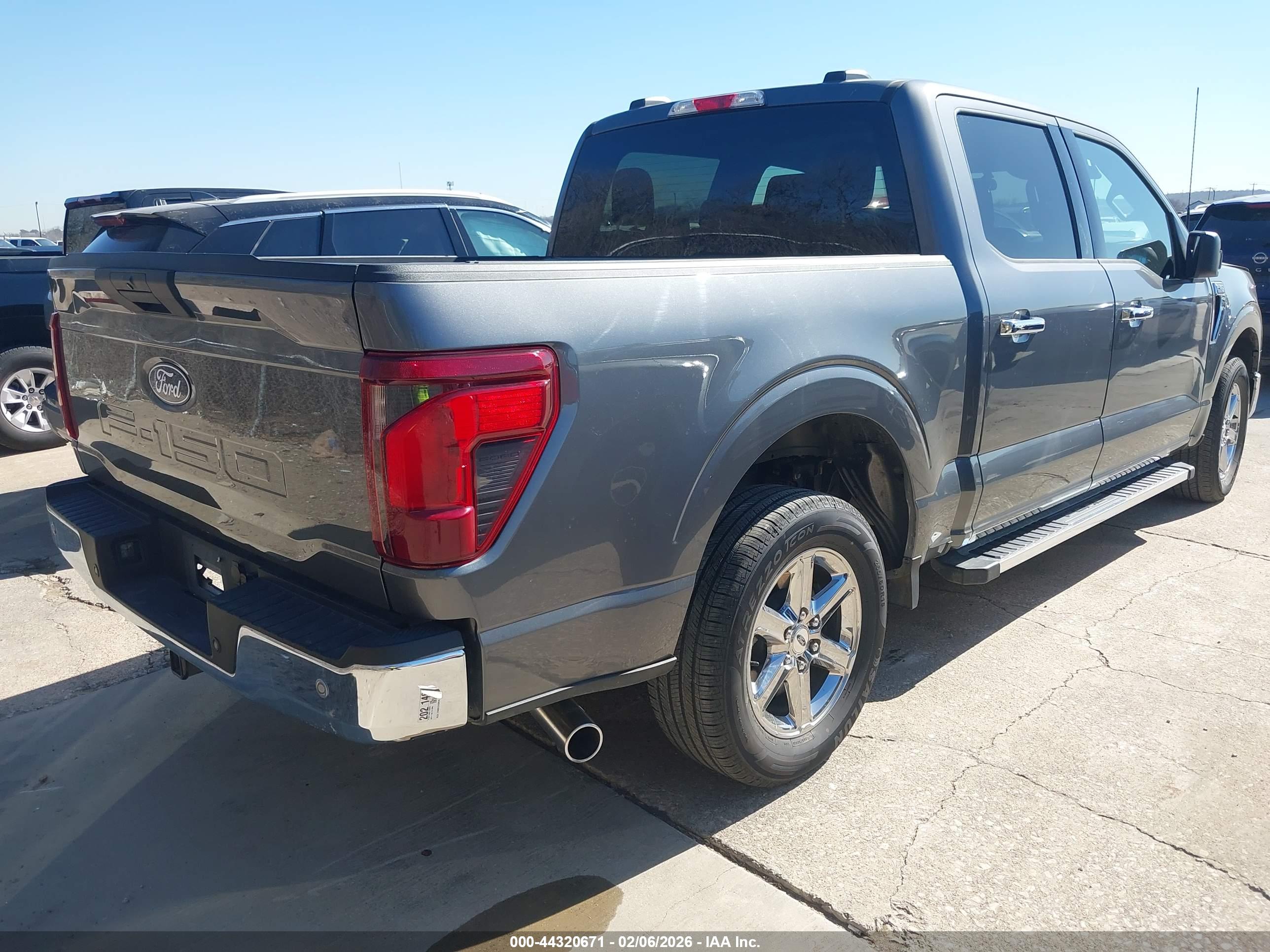 FORD F-150 image 4