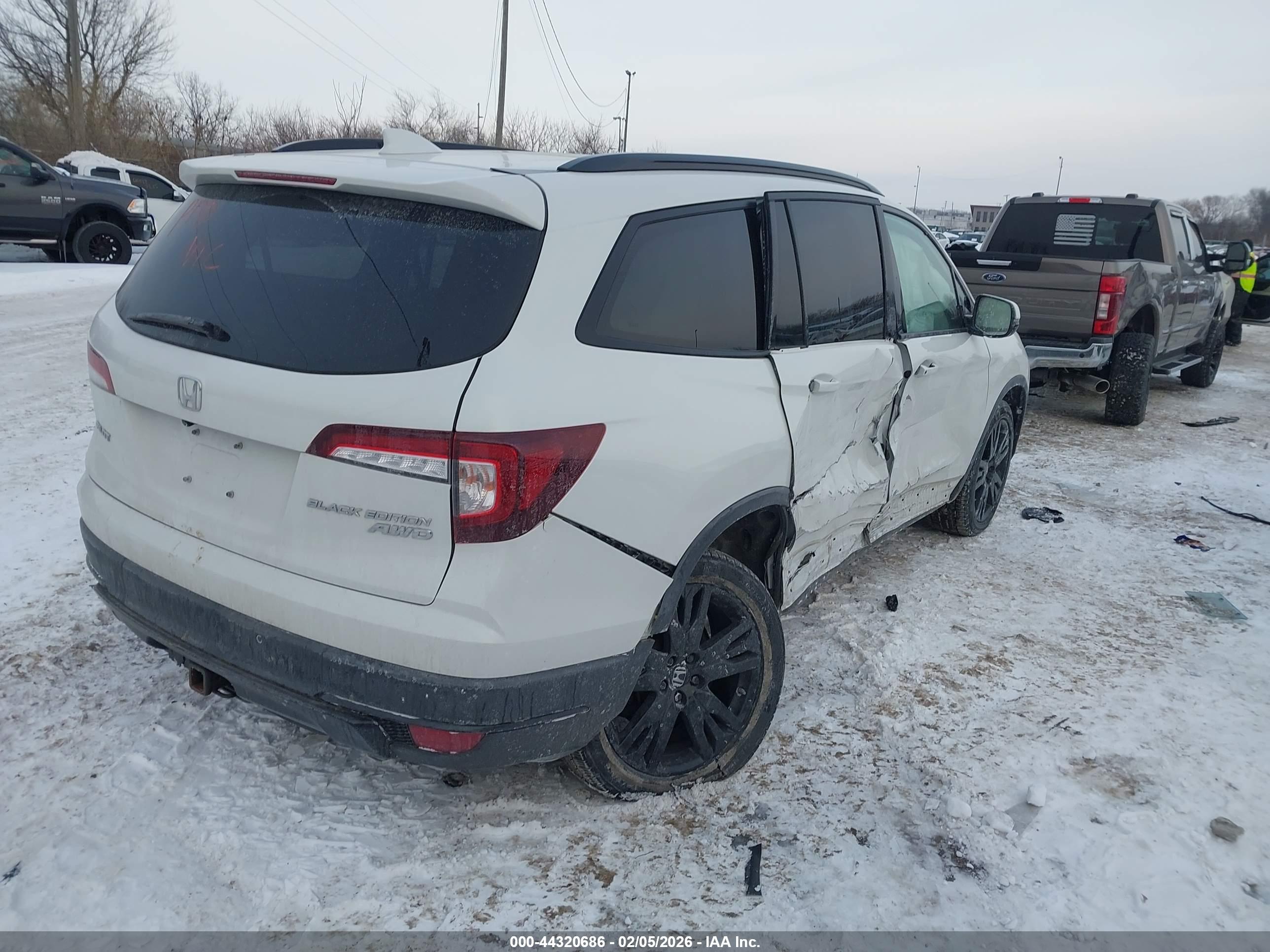 HONDA PILOT image 4