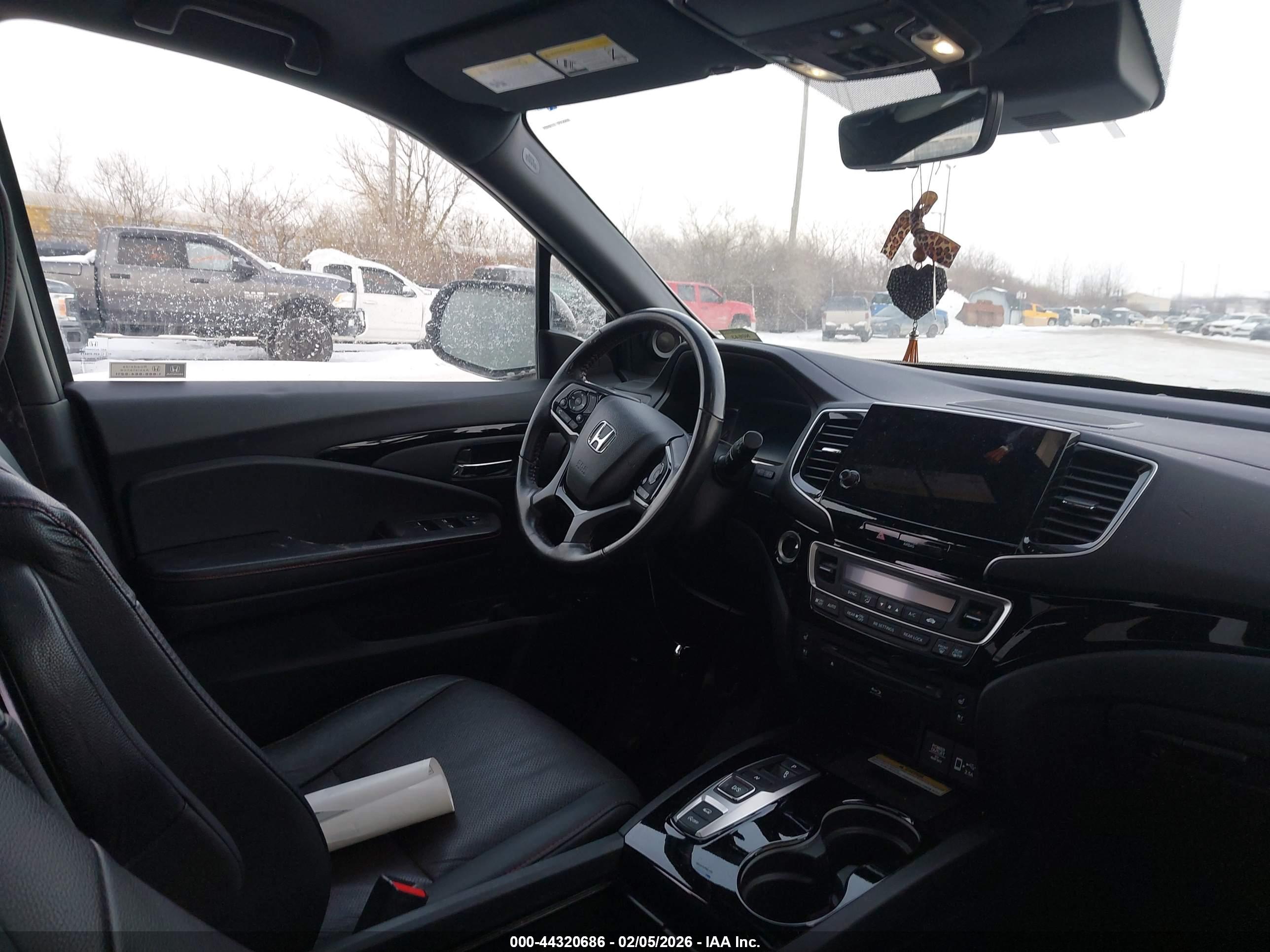 HONDA PILOT image 5