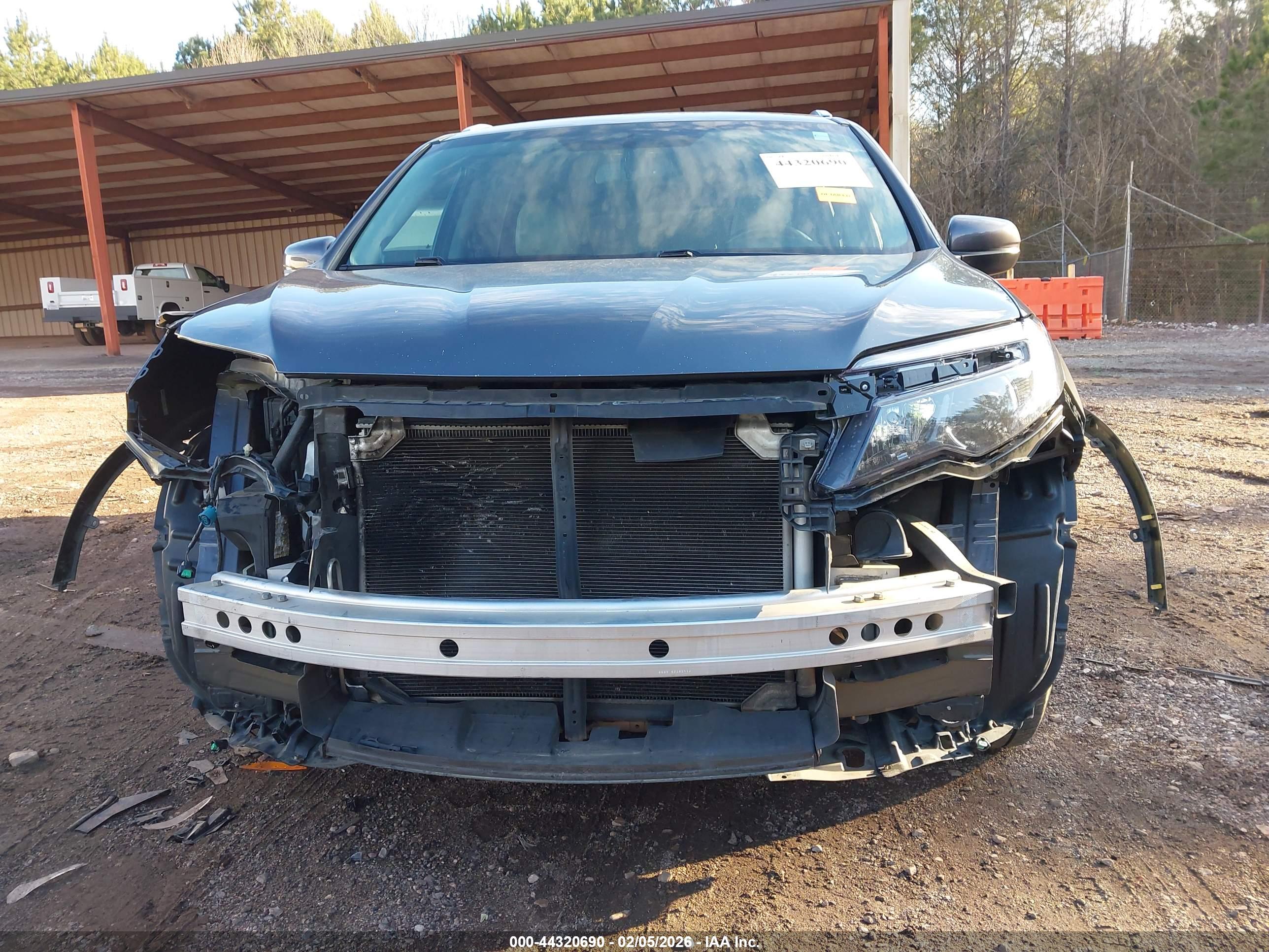 HONDA PILOT image 6