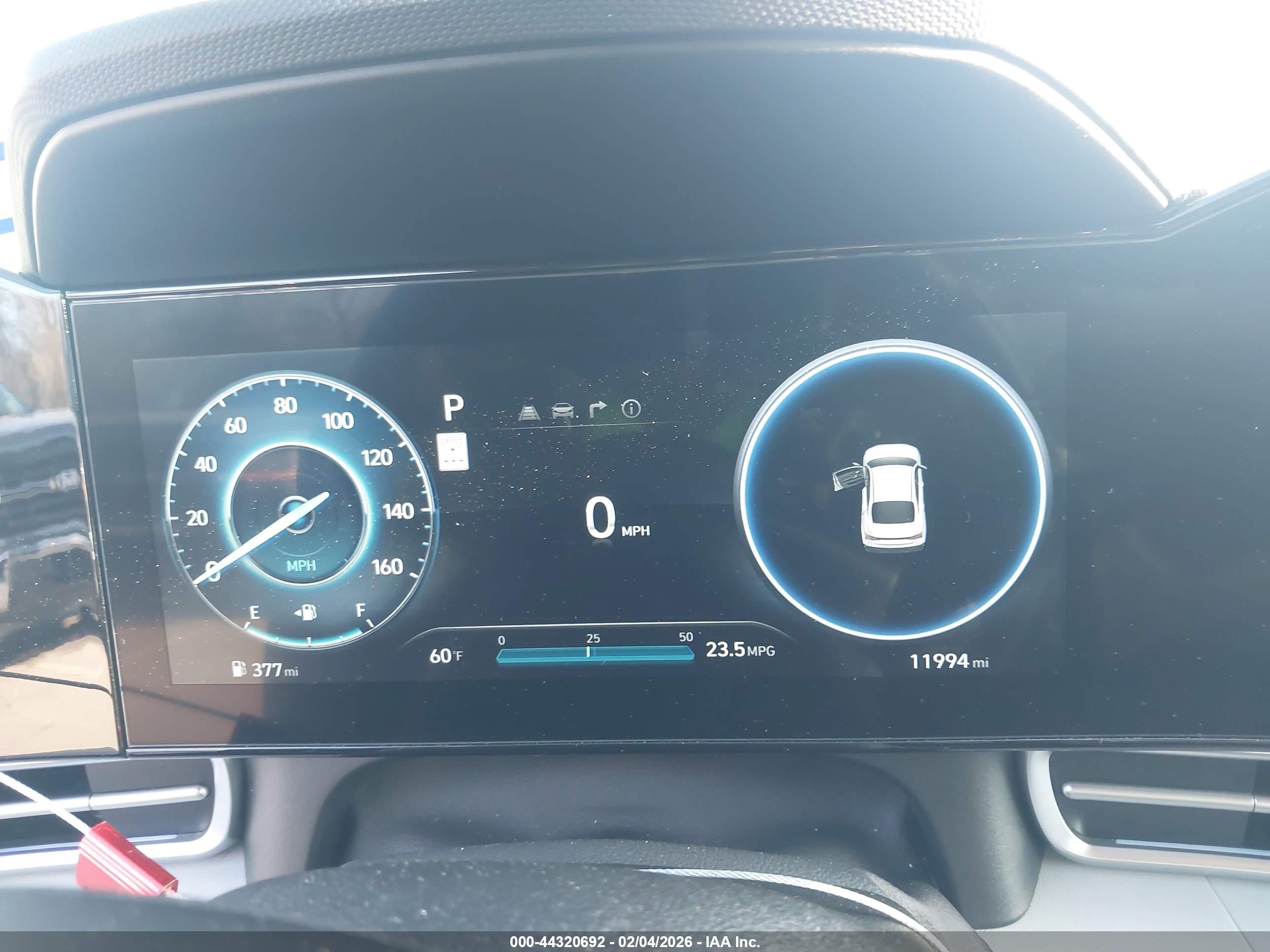 HYUNDAI ELANTRA image 7