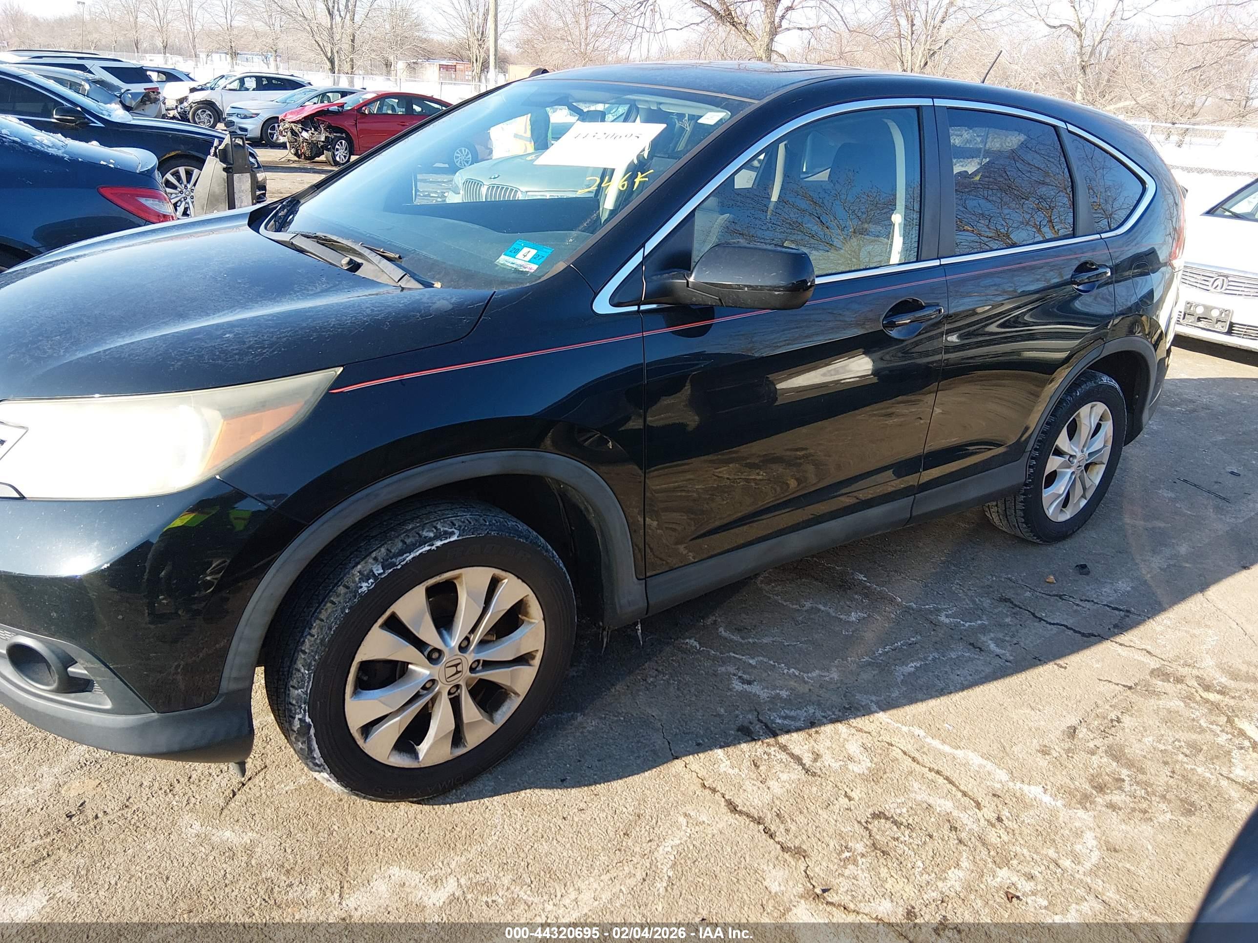HONDA CR-V image 2