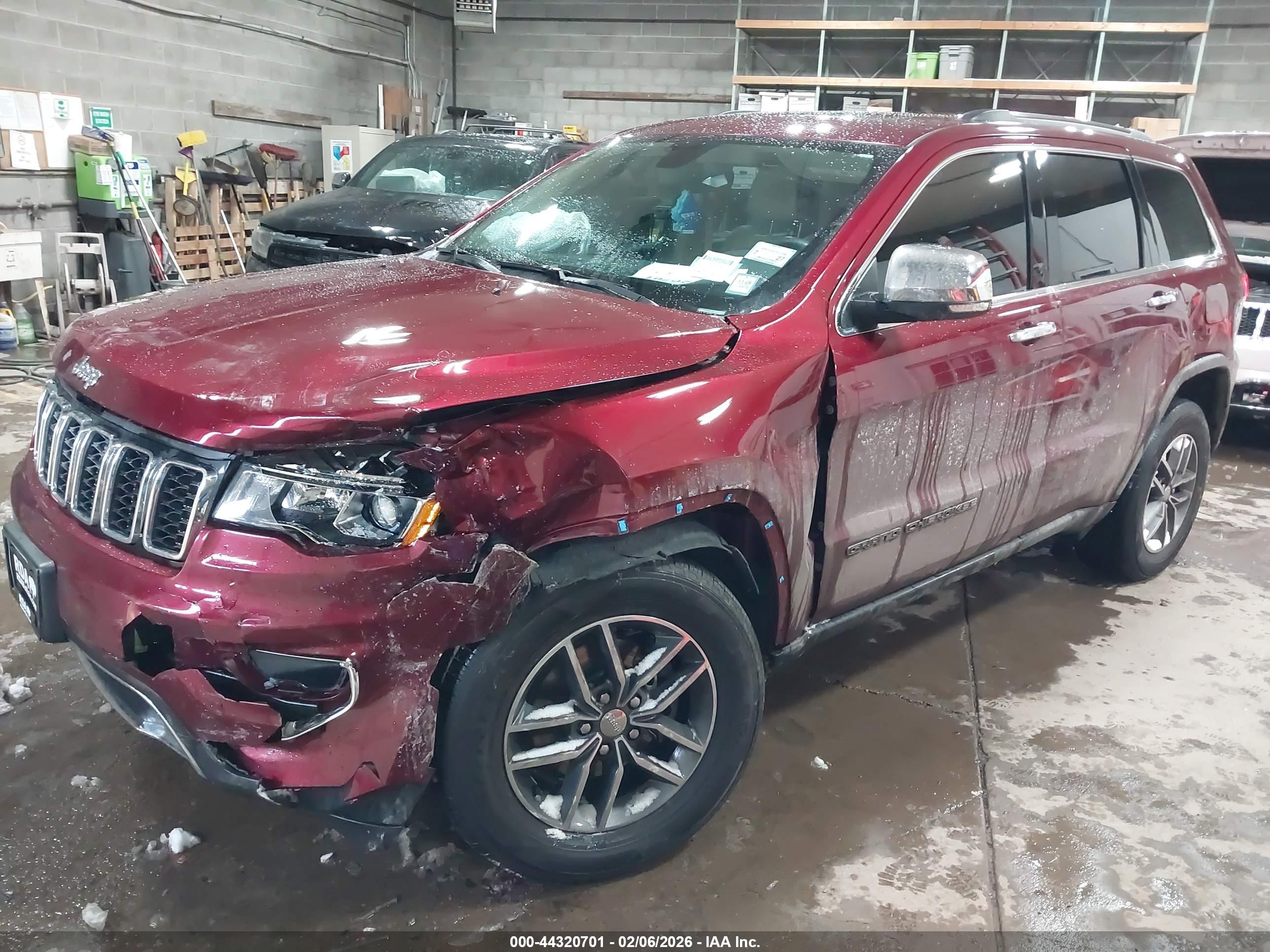JEEP GRAND image 2