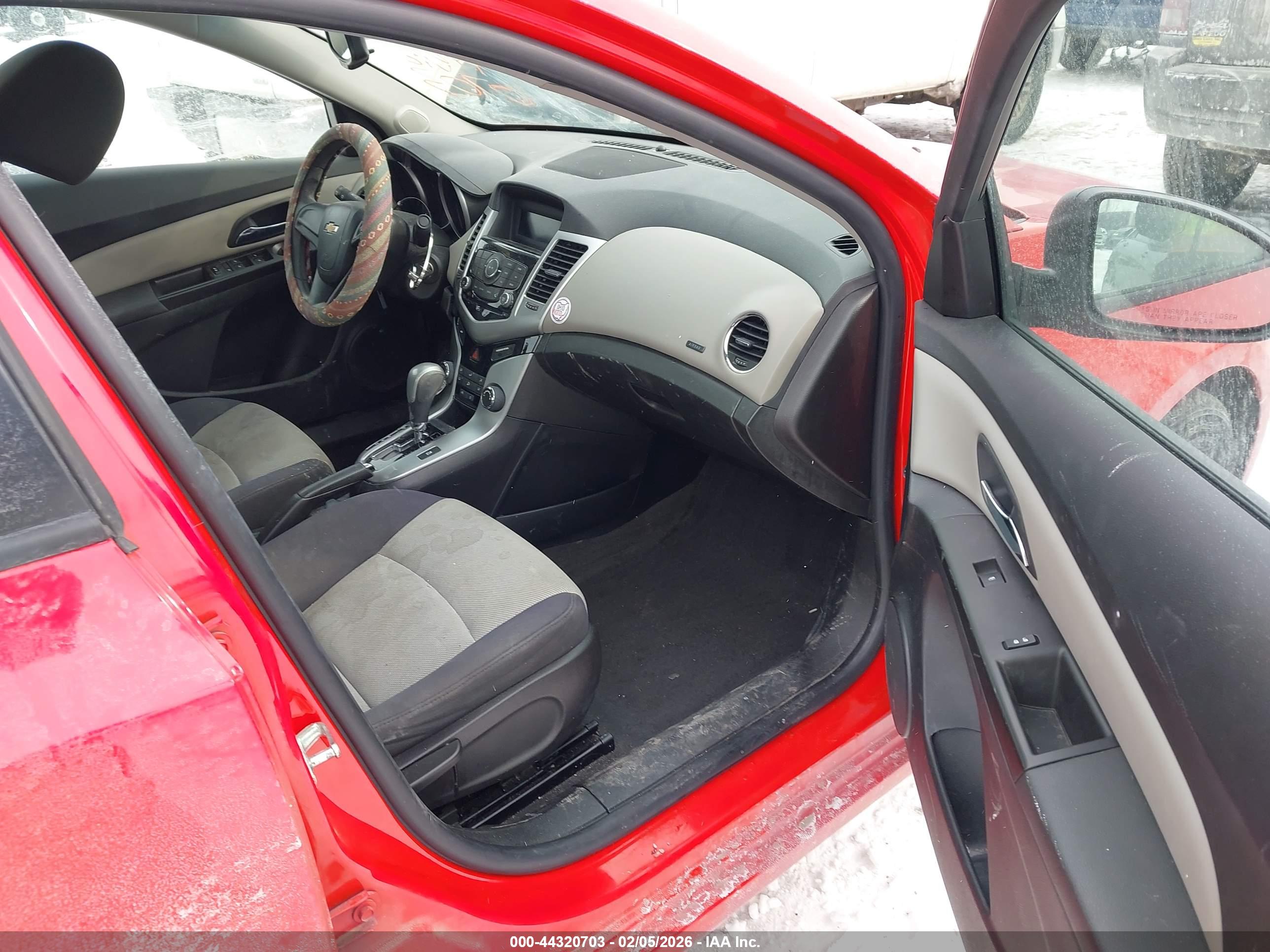CHEVROLET CRUZE image 5