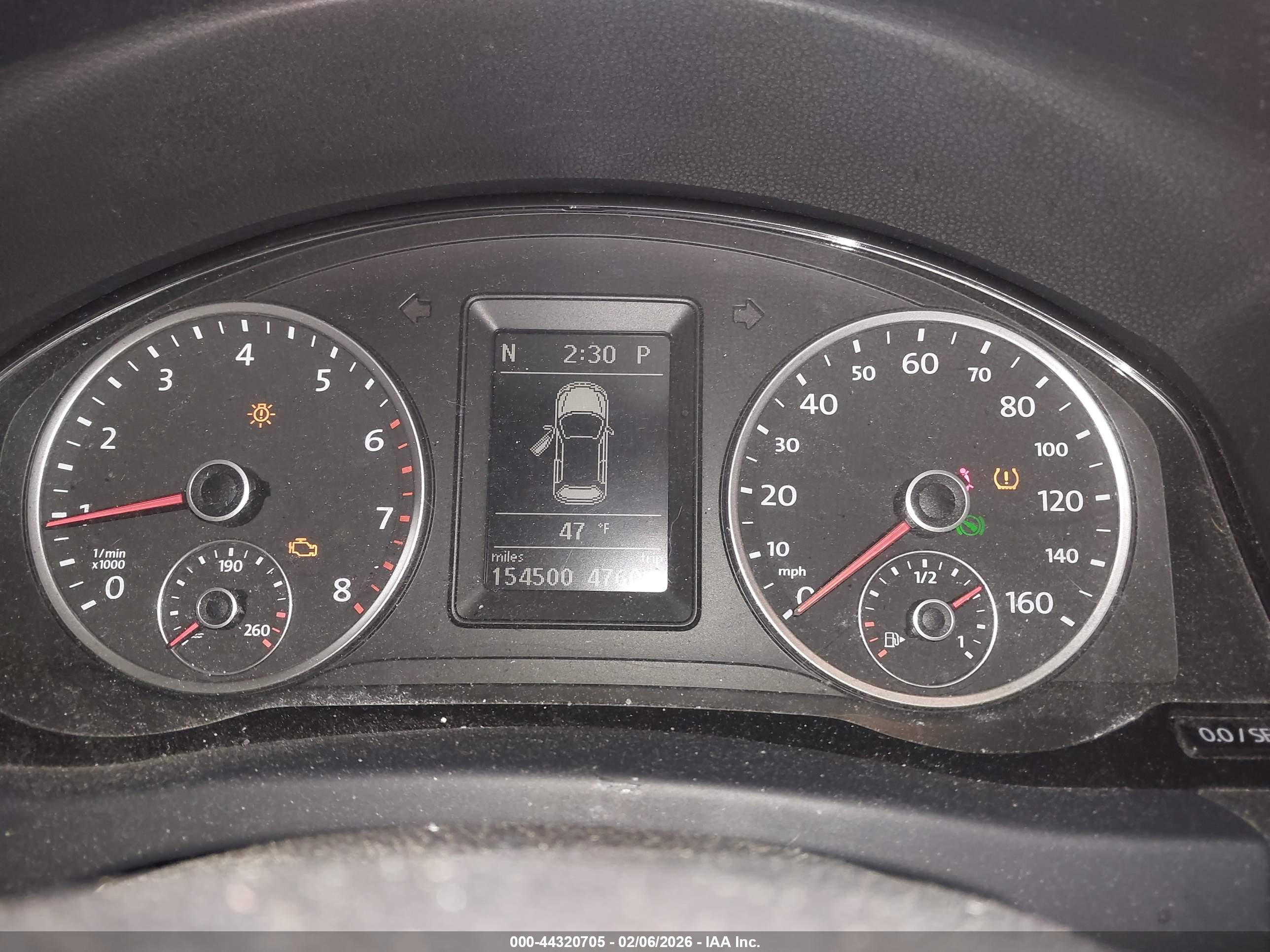 VOLKSWAGEN TIGUAN image 7